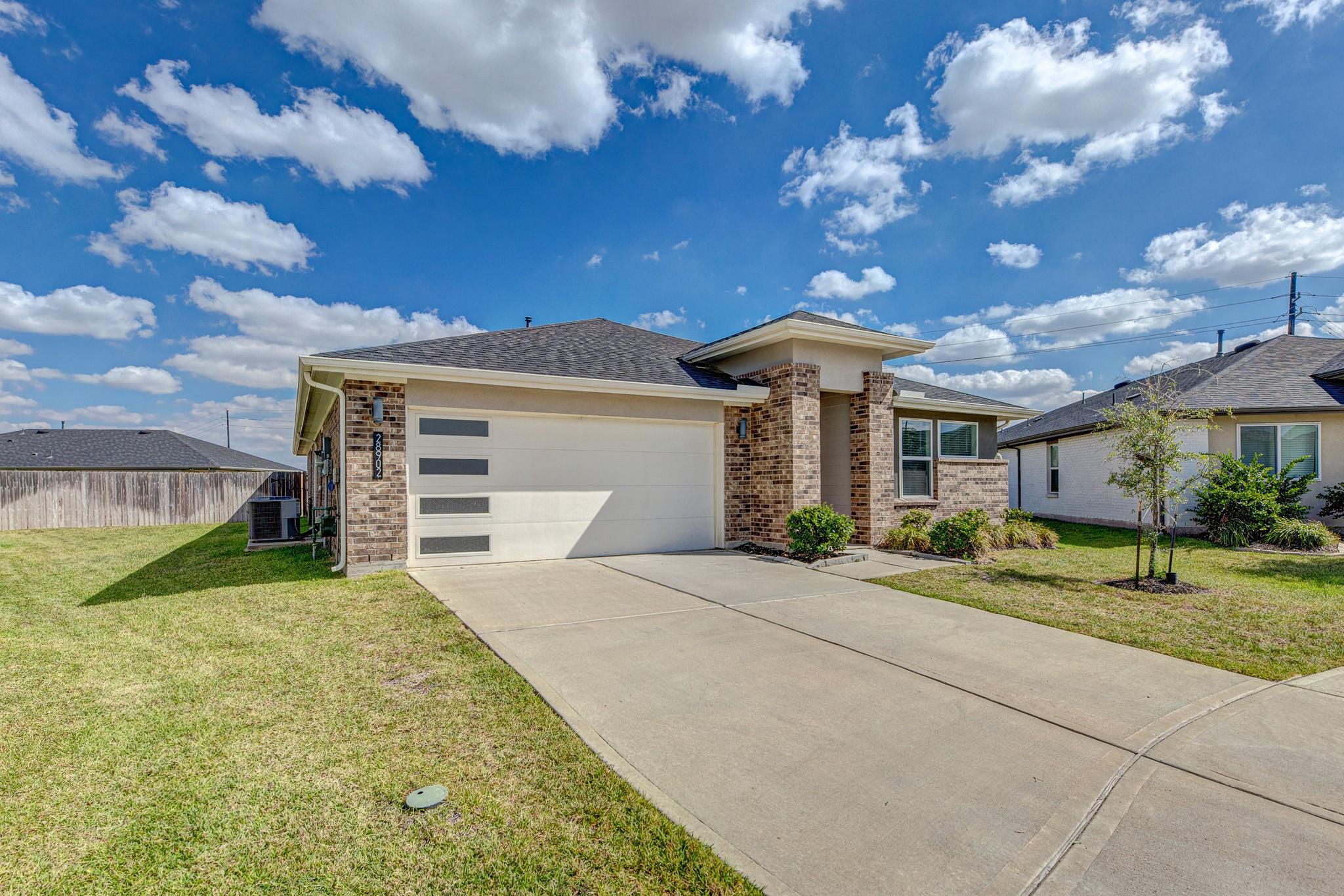 28902 Yukon River Court, Katy