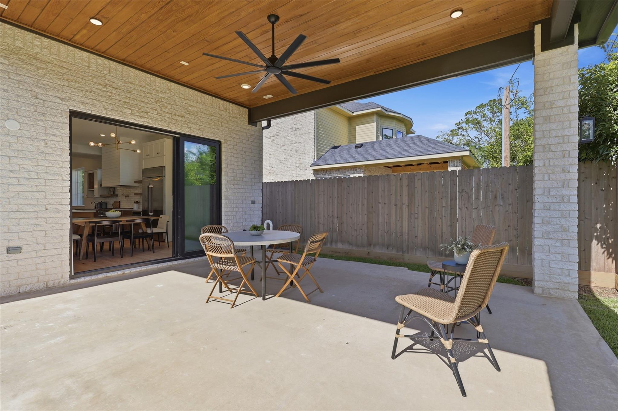 8021 Turquoise Lane