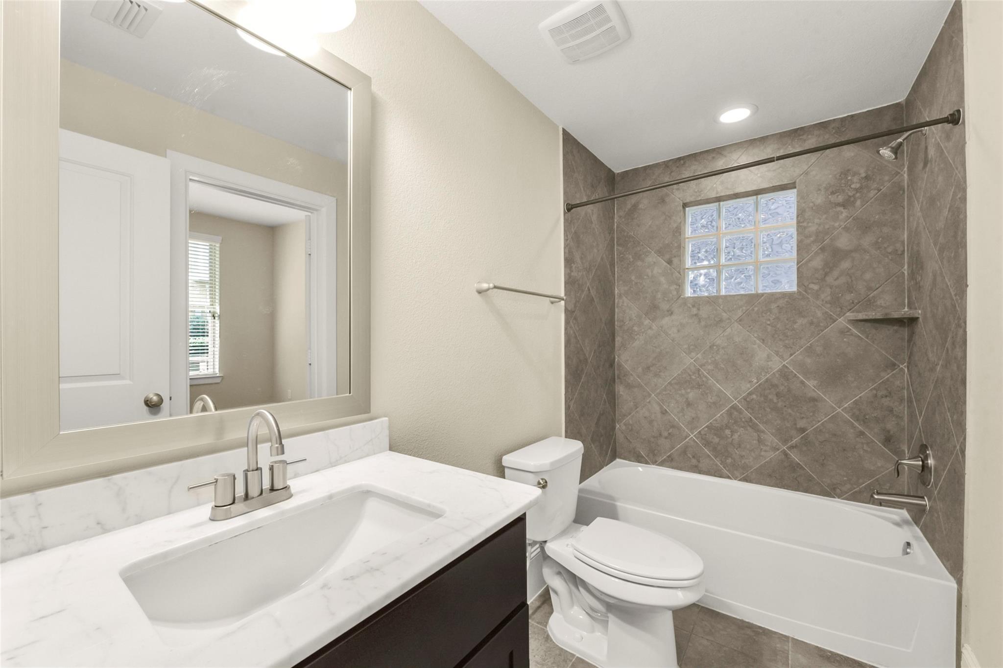 734 N Shepherd Drive