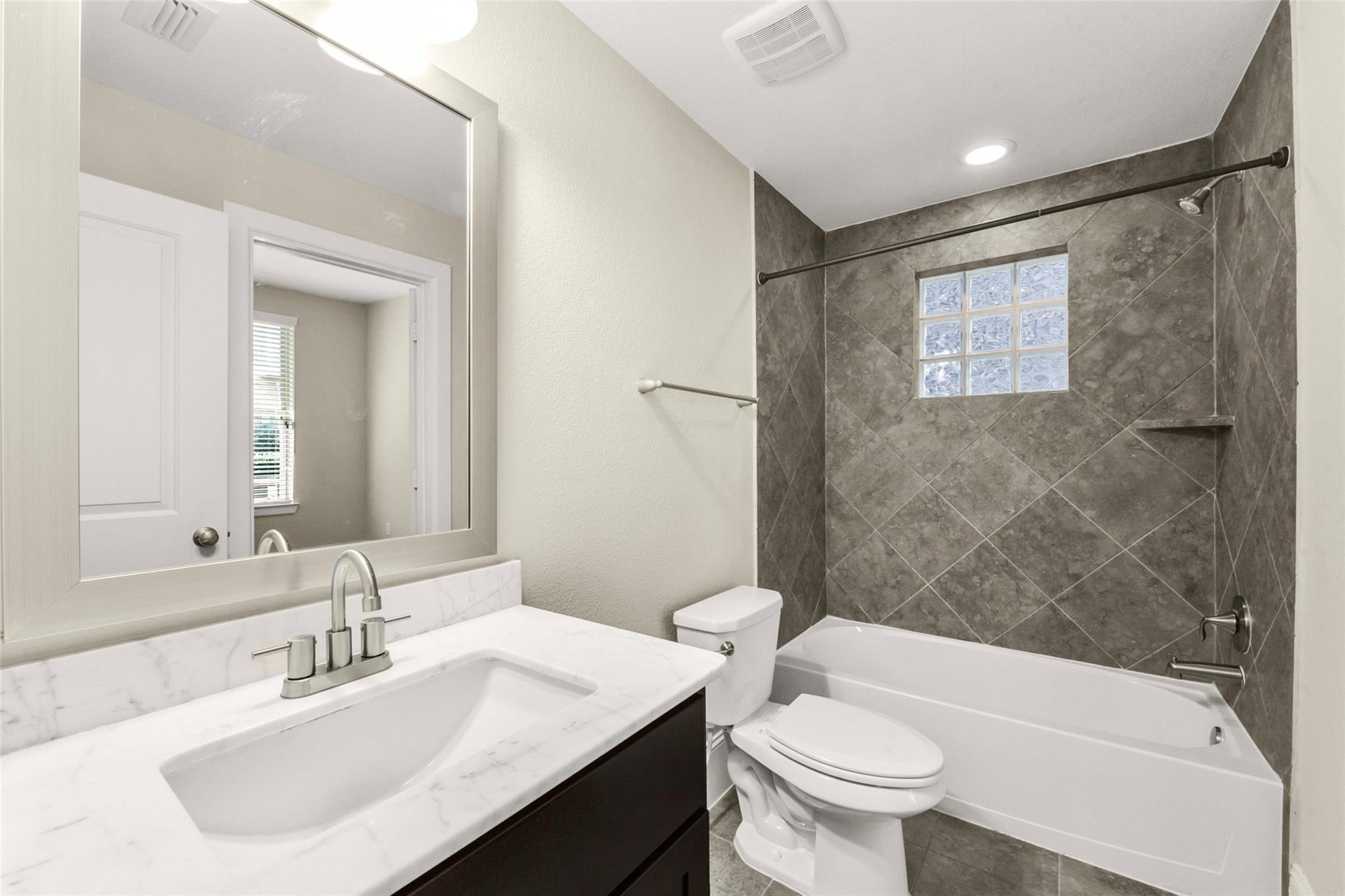 734 N Shepherd Drive