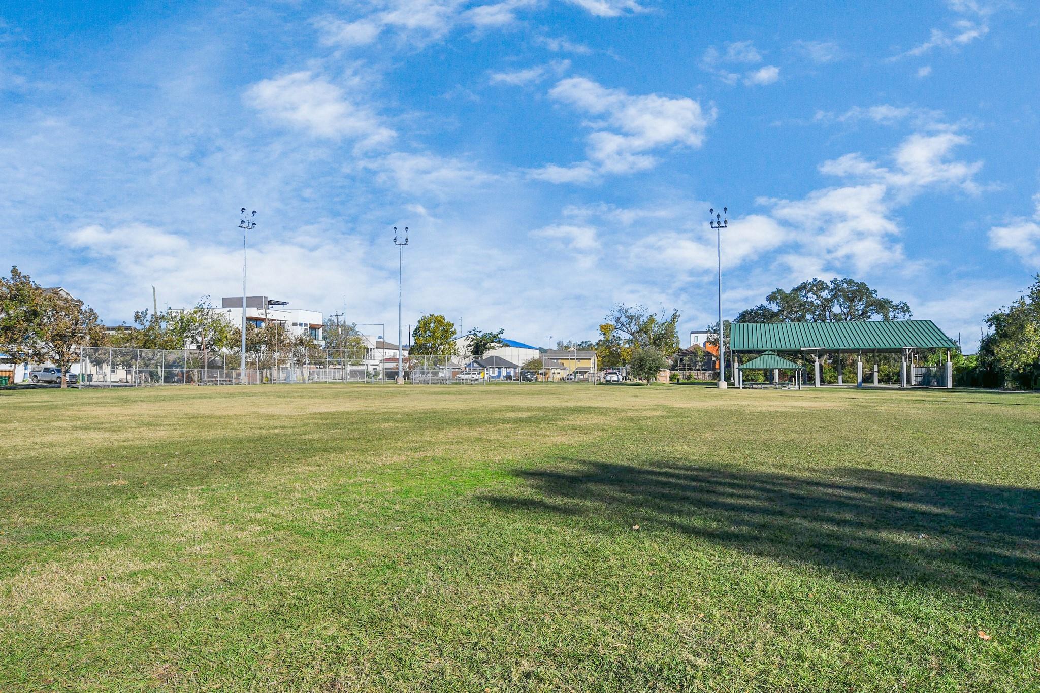 734 N Shepherd Drive