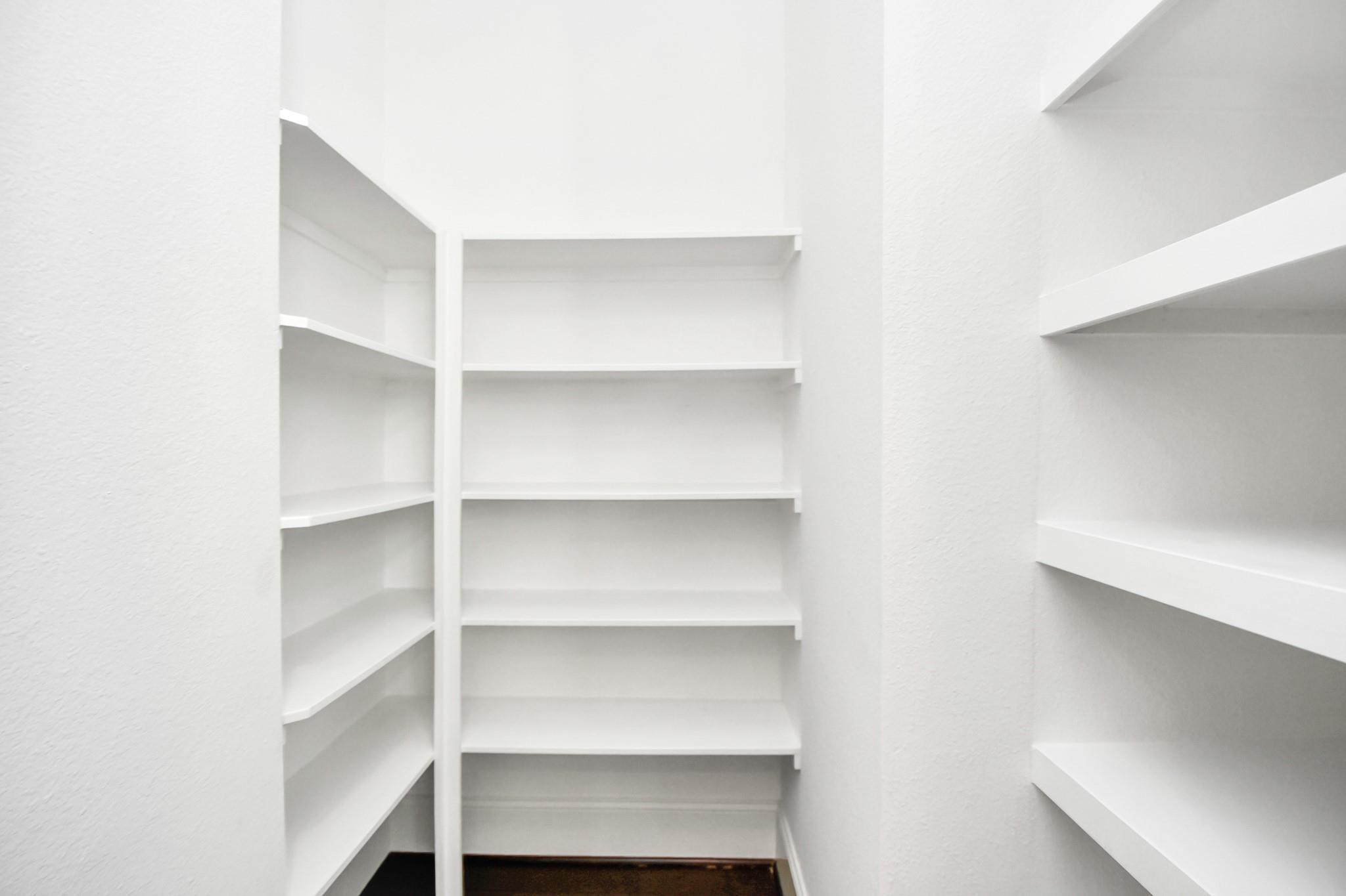 734 N Shepherd Drive