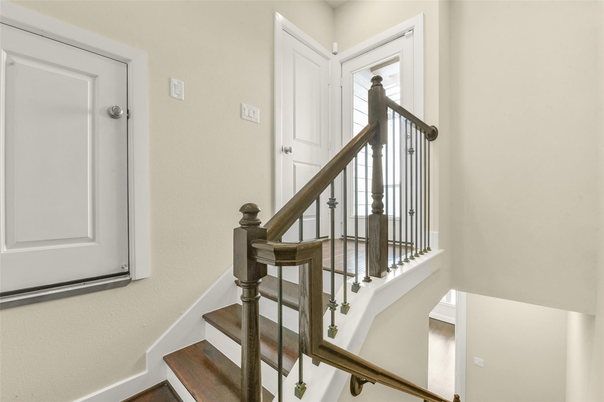 734 N Shepherd Drive