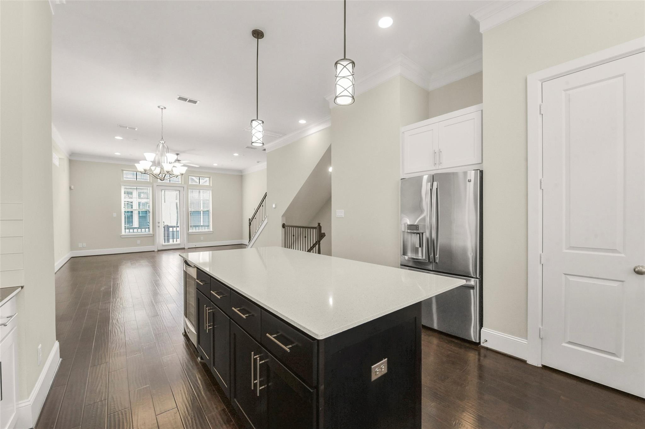 734 N Shepherd Drive