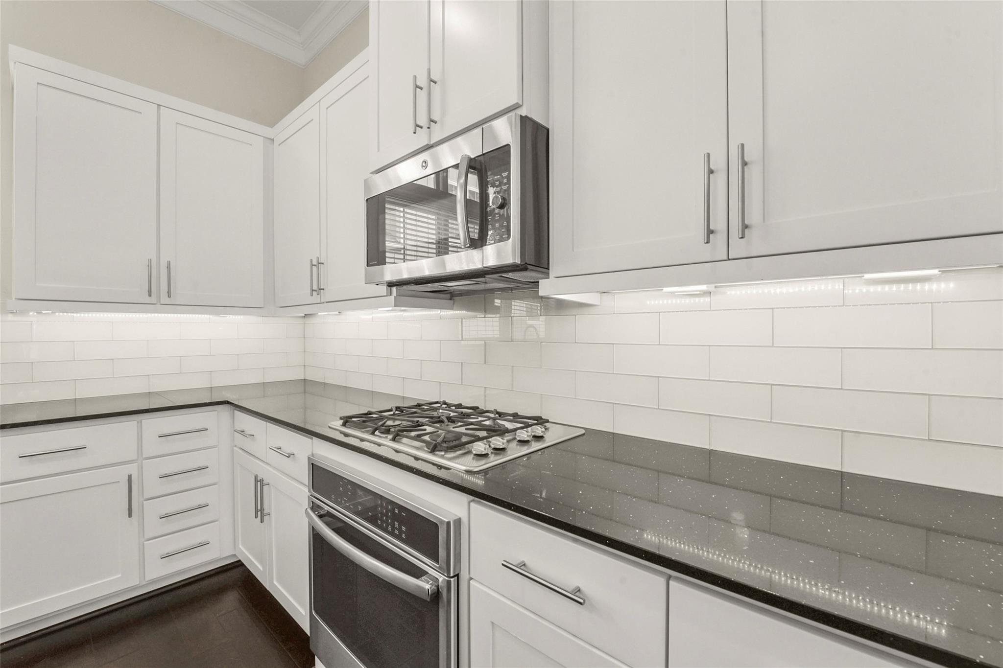 734 N Shepherd Drive