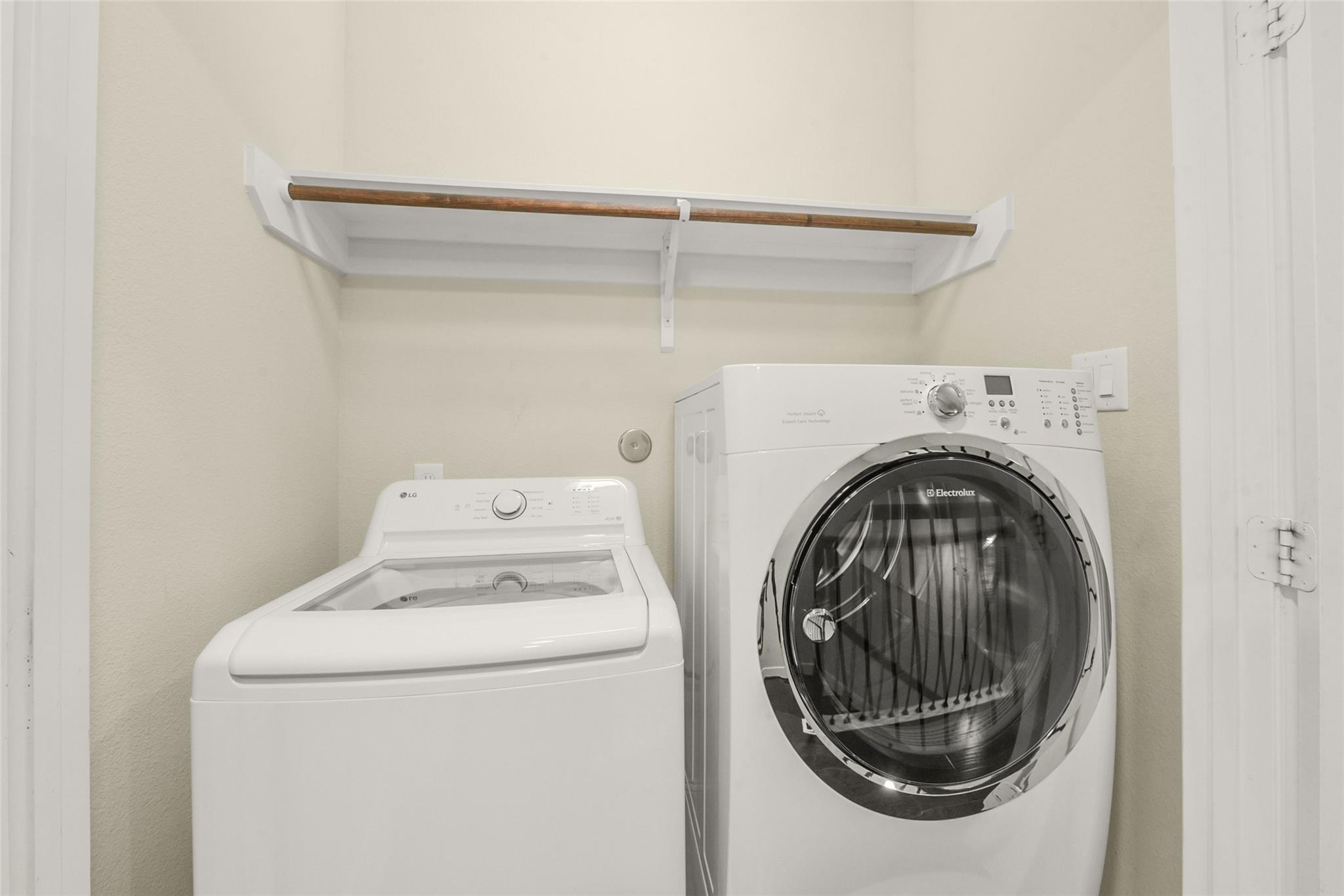 734 N Shepherd Drive