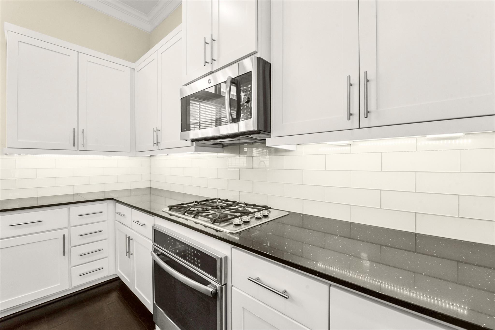 734 N Shepherd Drive