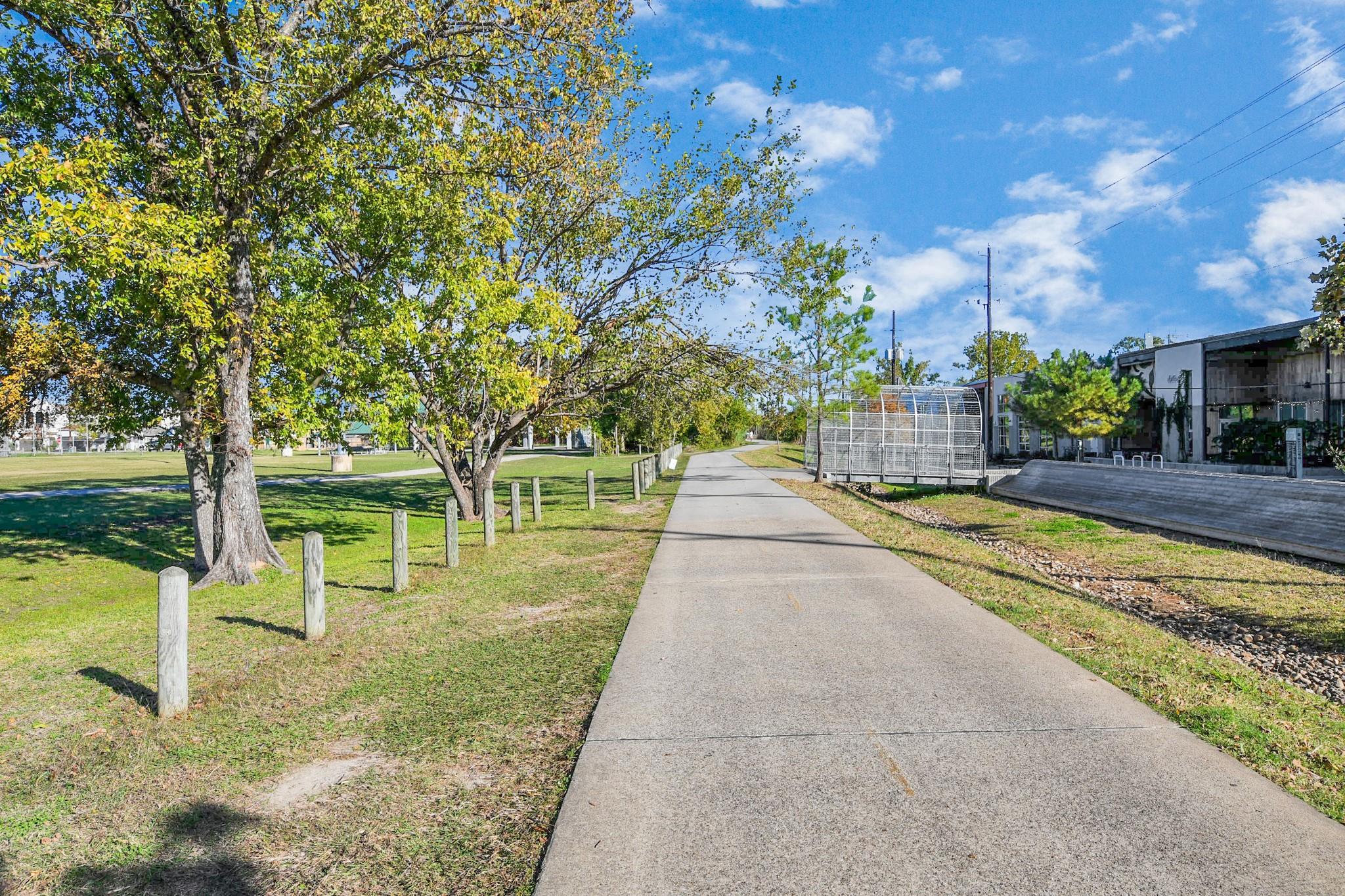 734 N Shepherd Drive