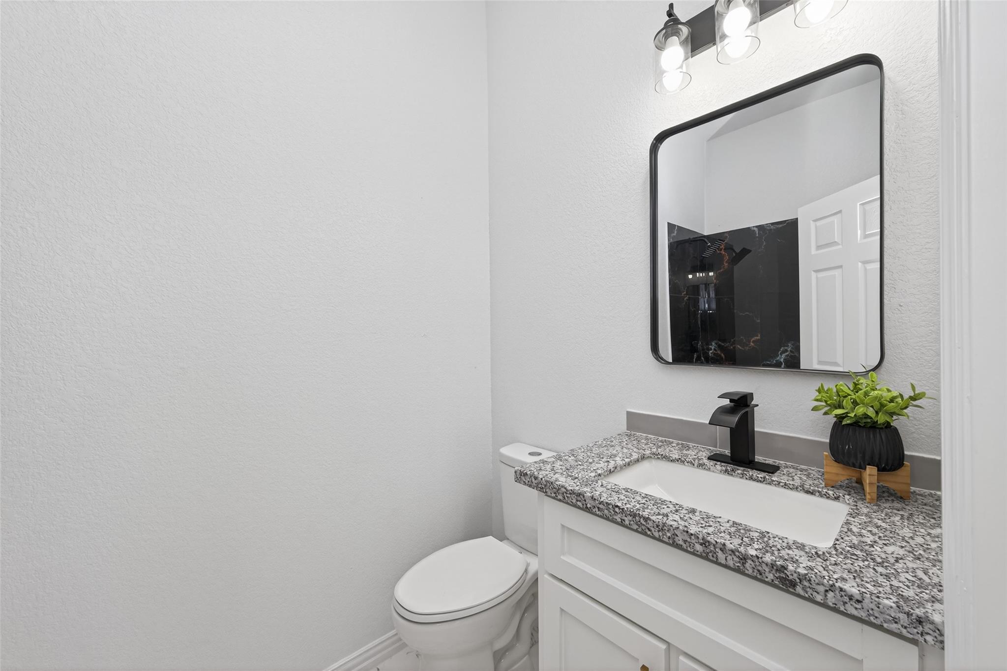 1105 Peter Pine Street