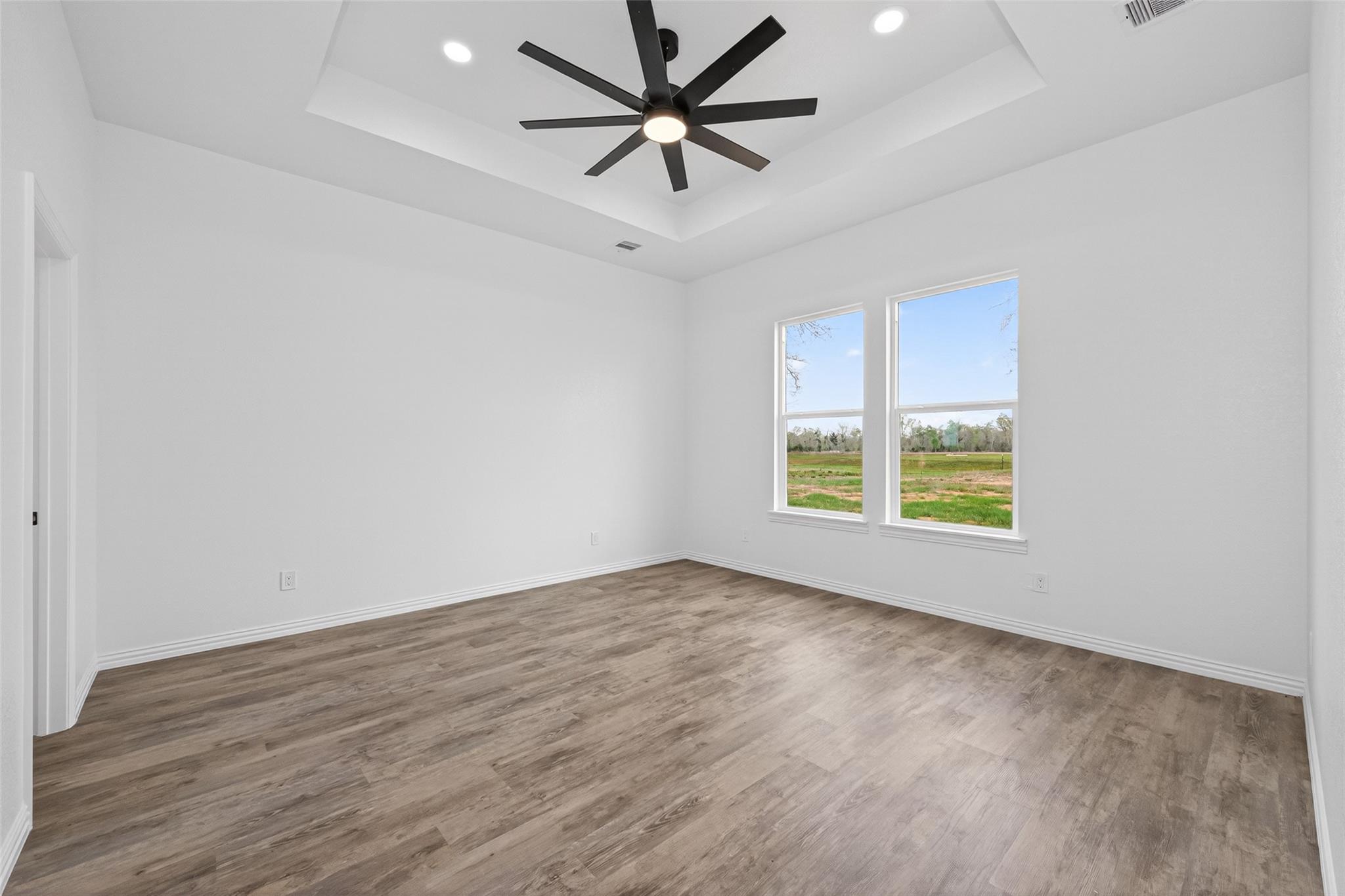 1105 Peter Pine Street