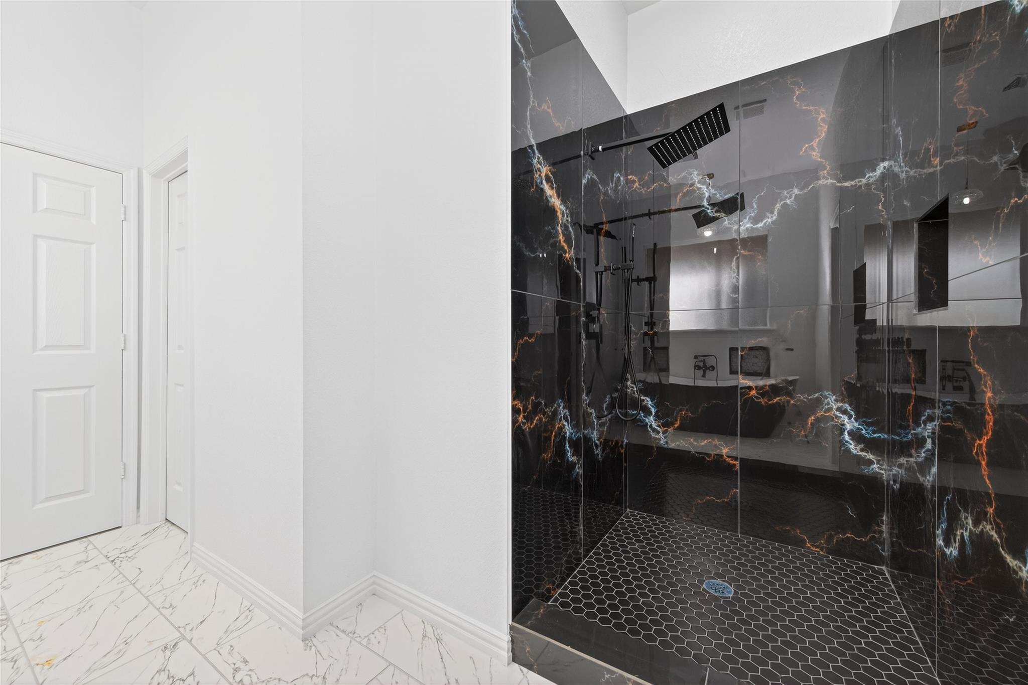 1105 Peter Pine Street