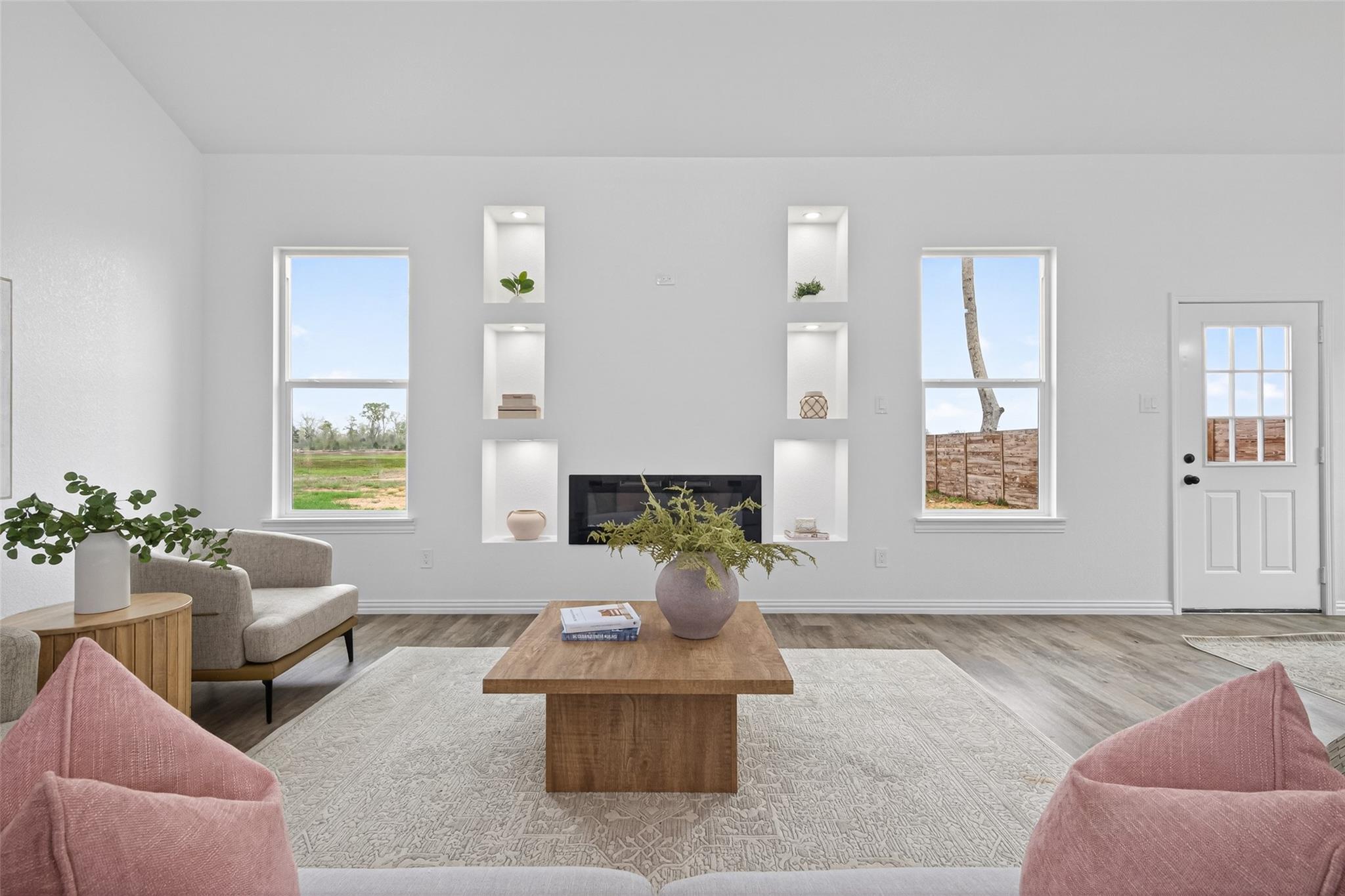 1105 Peter Pine Street