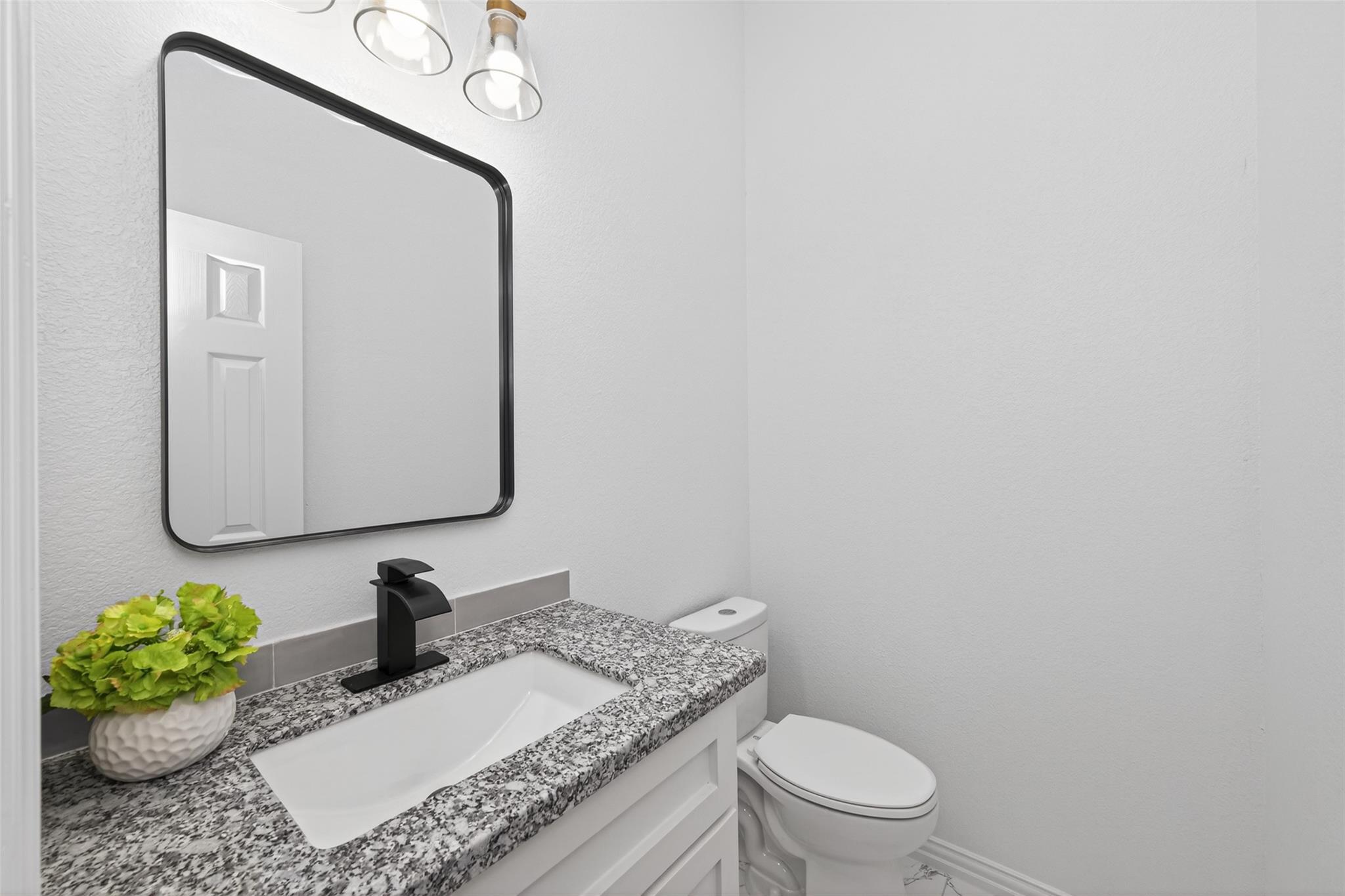 1105 Peter Pine Street