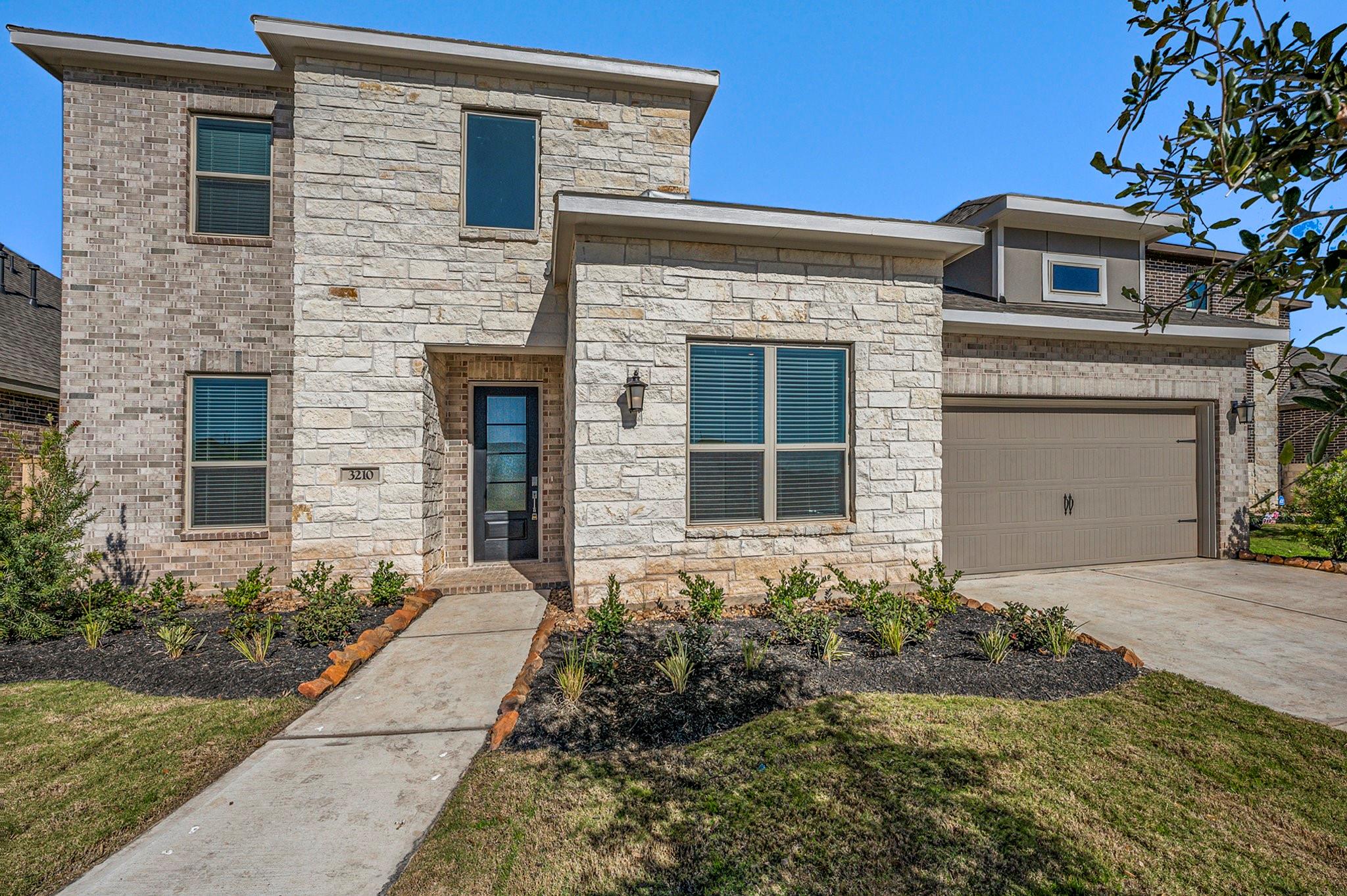 3210 Blue Grama Bend