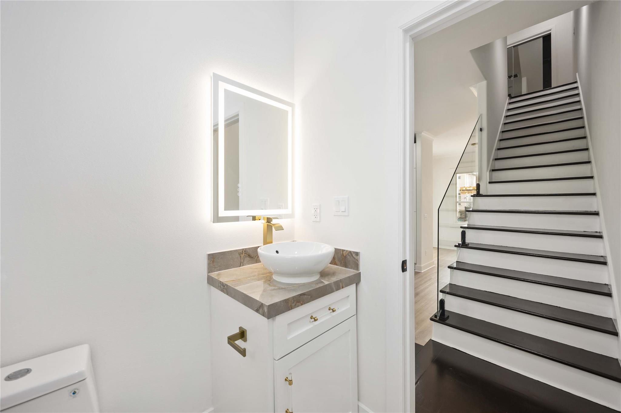 1413 Stanford Street