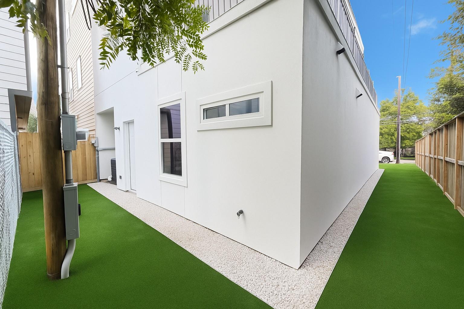 1413 Stanford Street