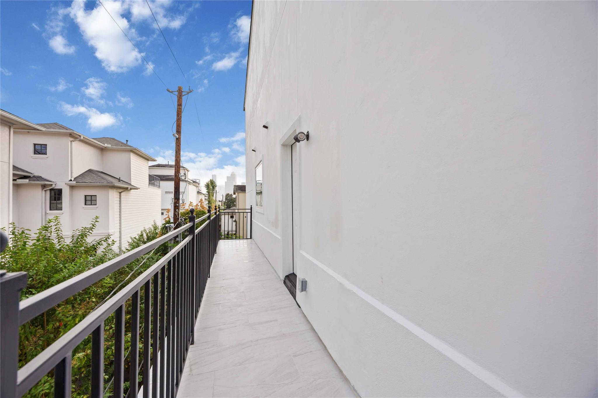 1413 Stanford Street