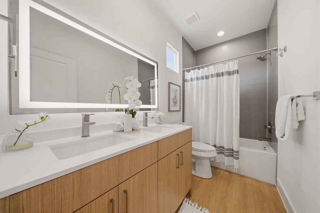 6514 Luce Street Unit: A/B