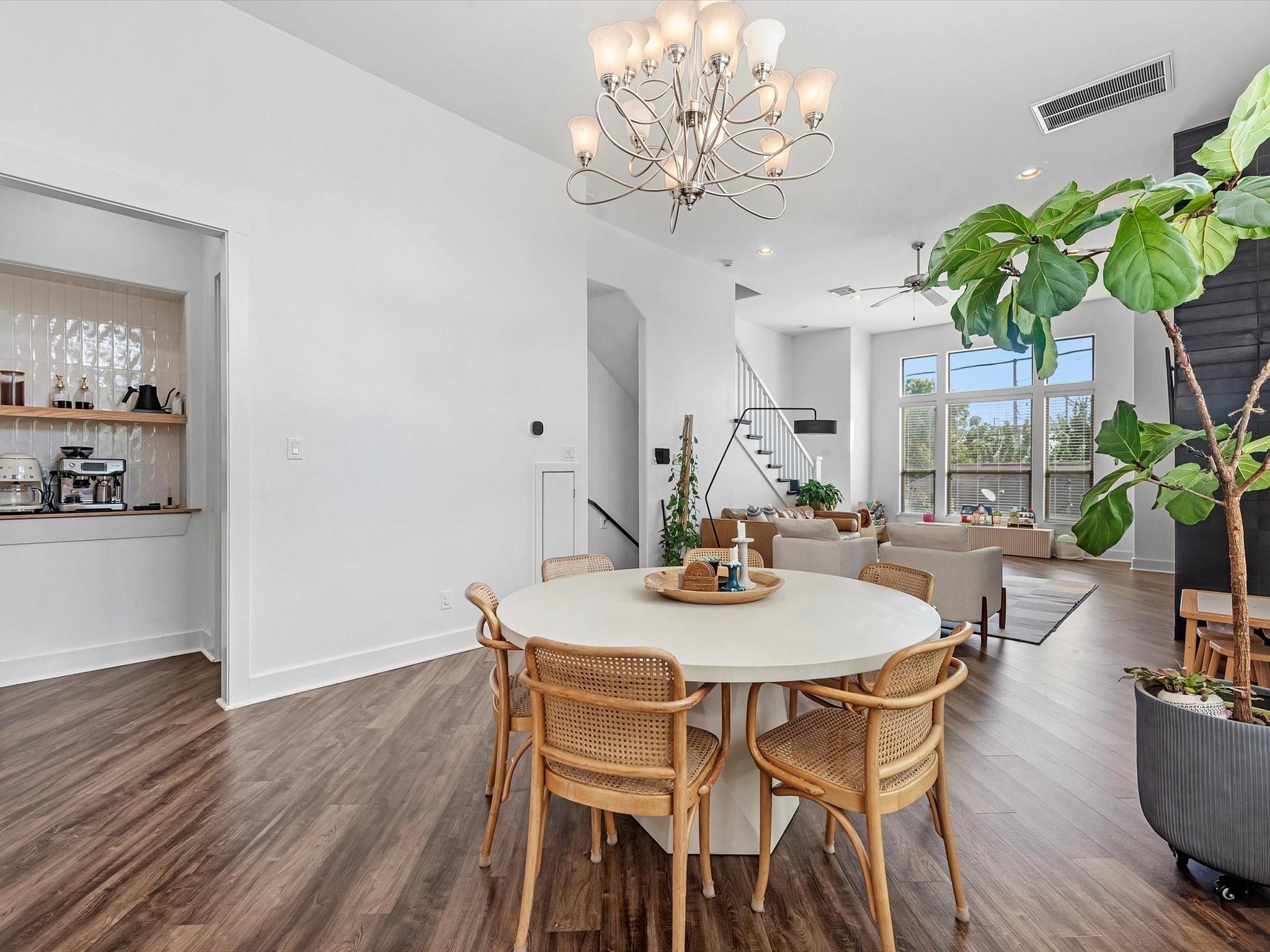 3421 Gillespie Street