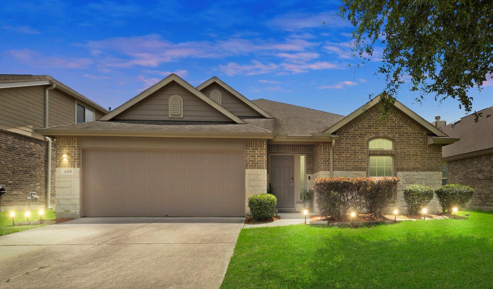 4318 Plumeria Avenue