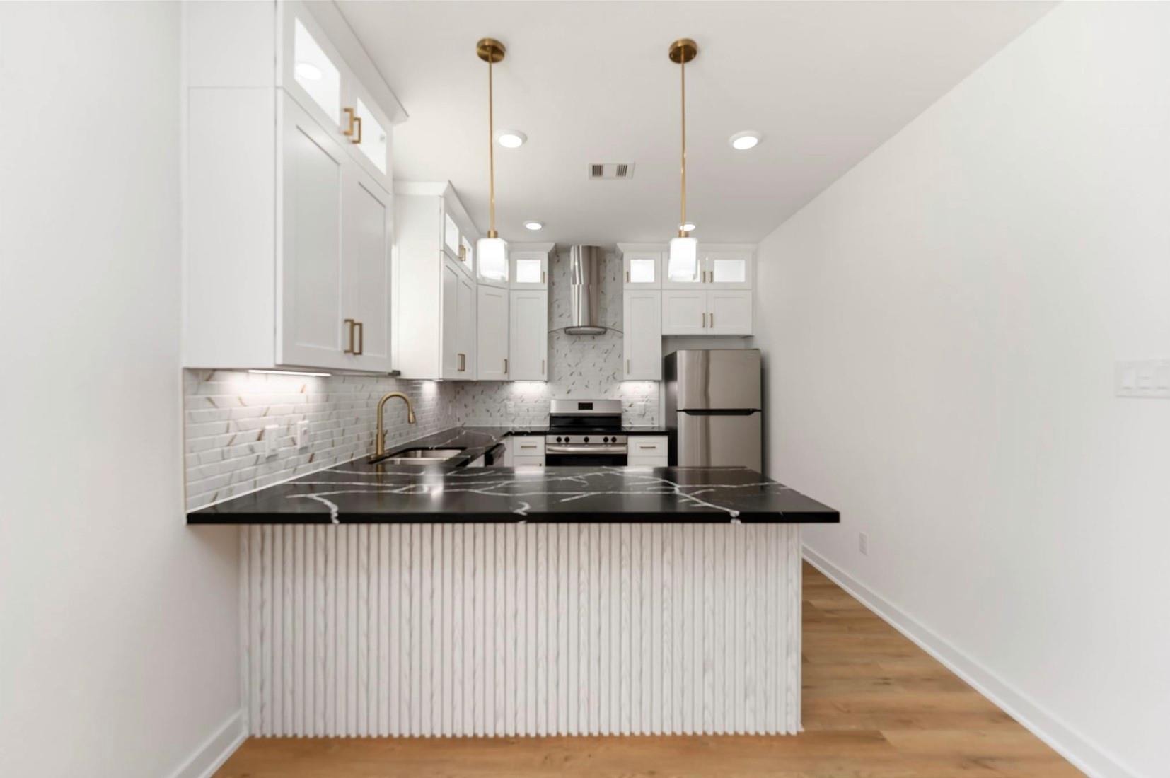 7809 Queen Street # B