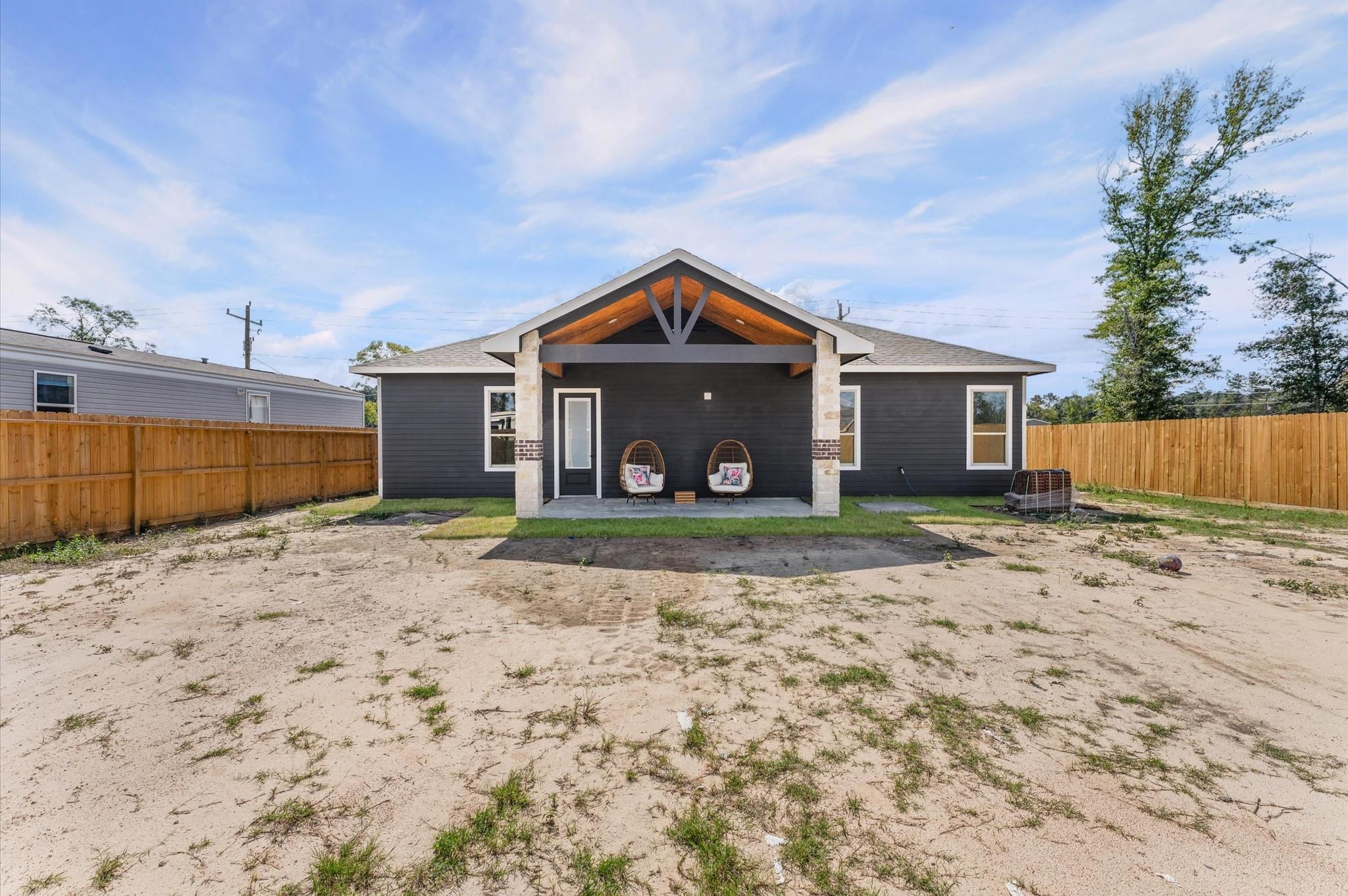 1109 Long Leaf Pine Street