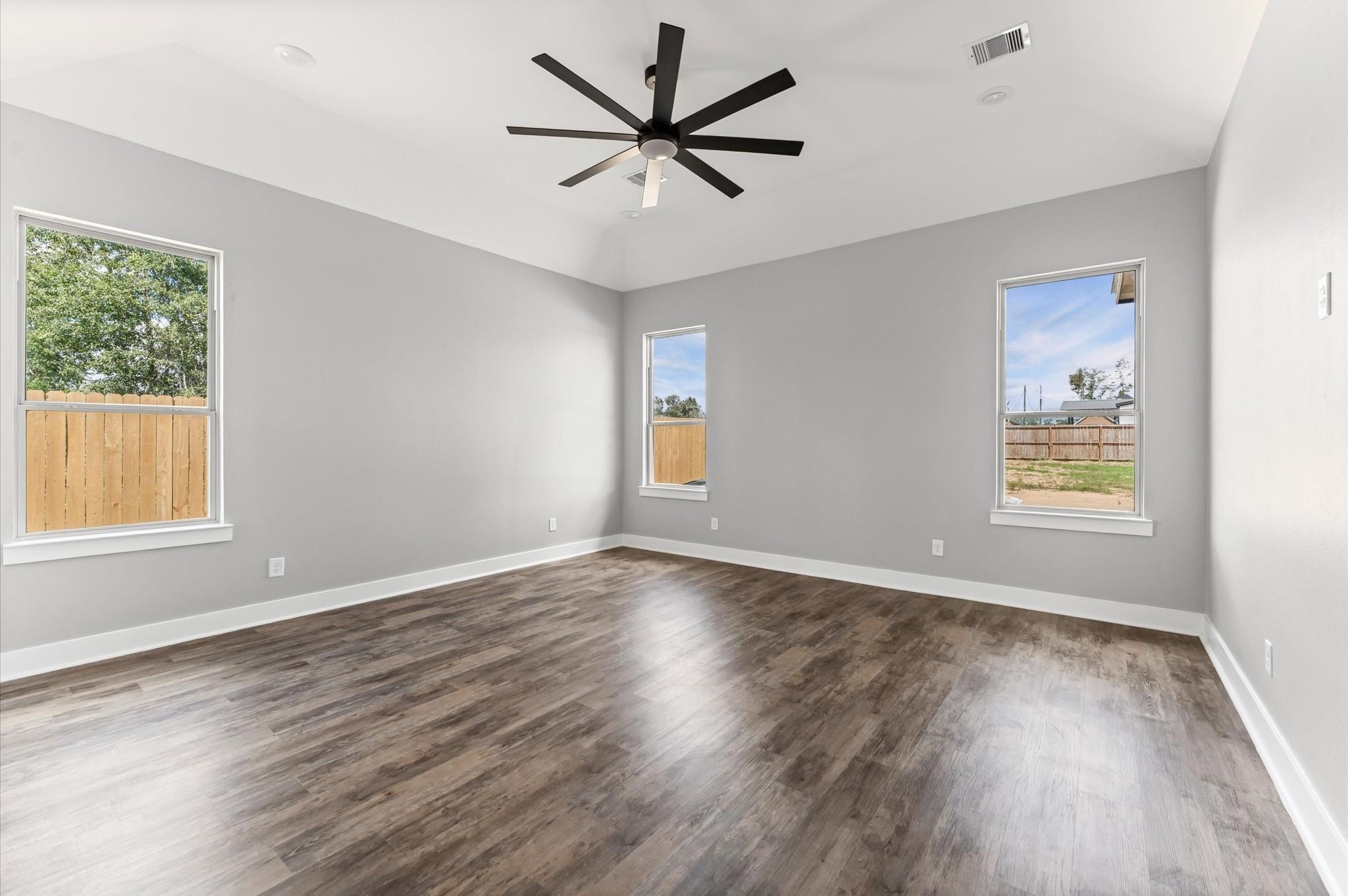 1109 Long Leaf Pine Street