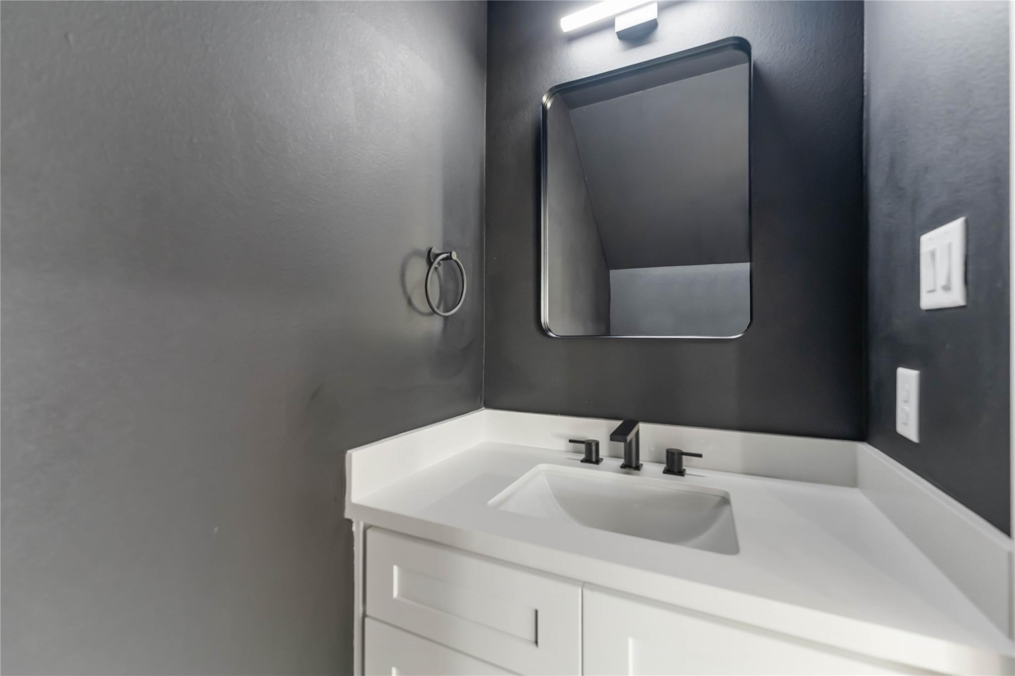 6909 S Hall Street # B, Houston Unit: B