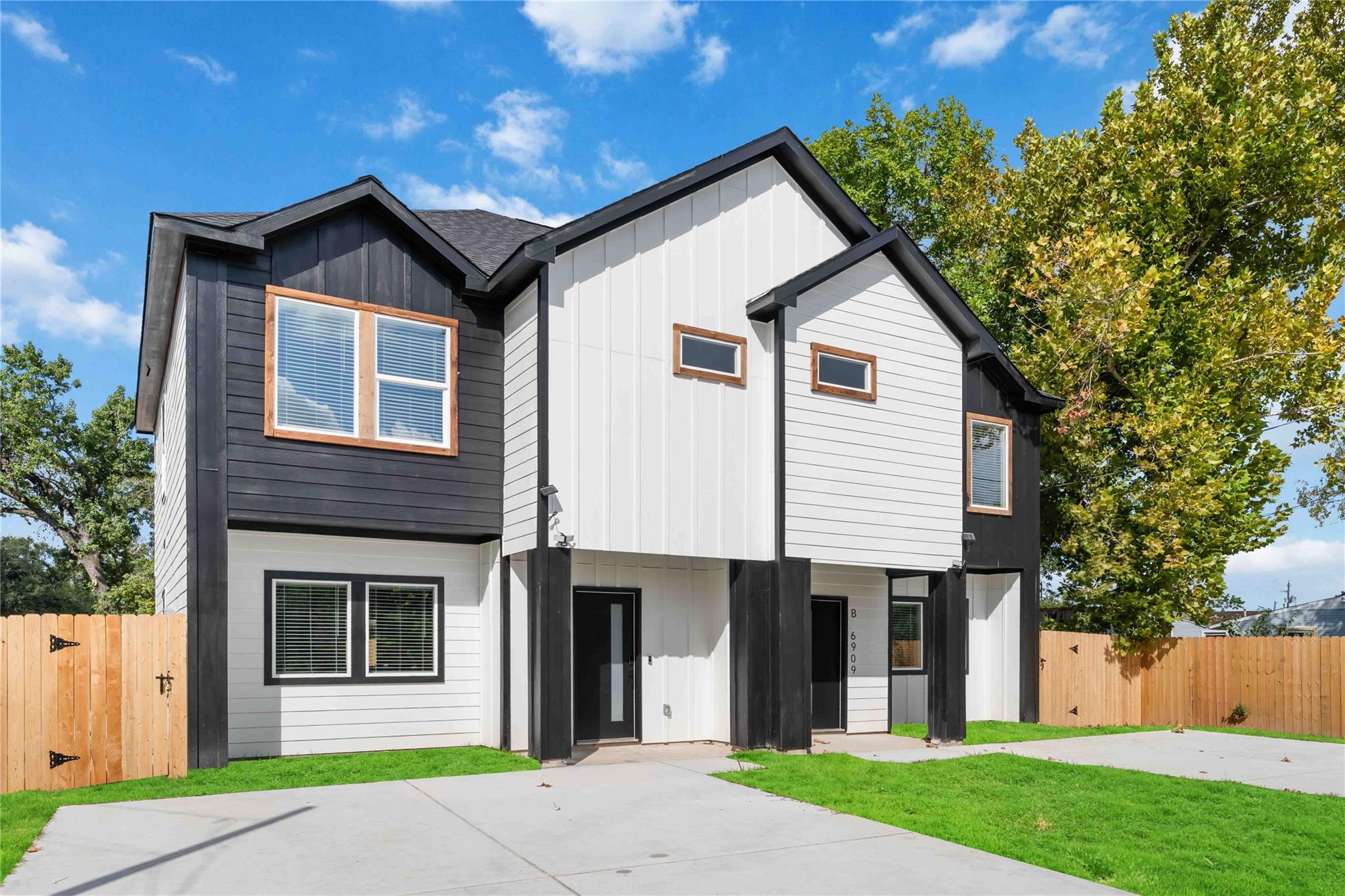 6909 S Hall Street # B, Houston Unit: B