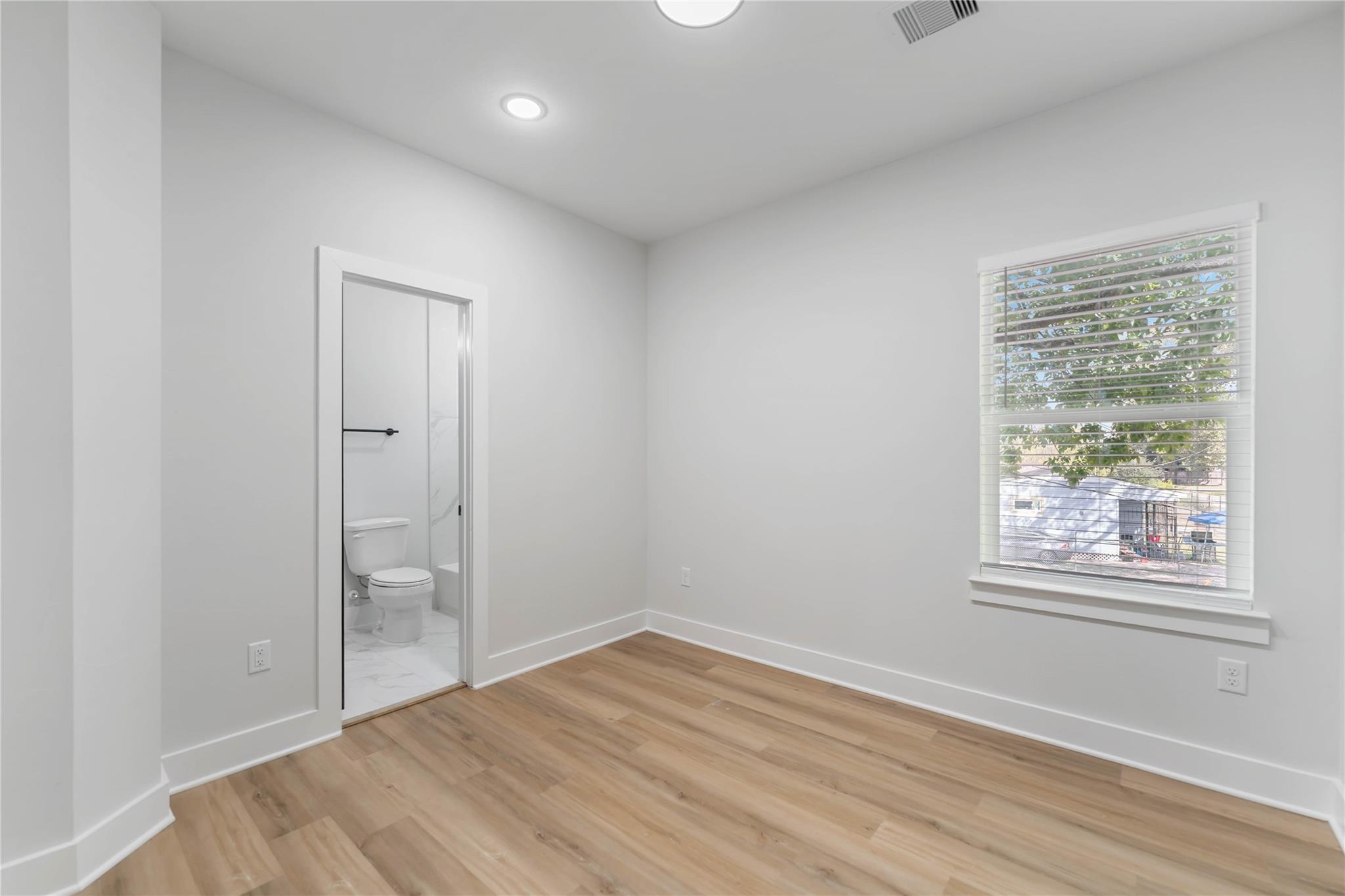 6909 S Hall Street # B, Houston Unit: B