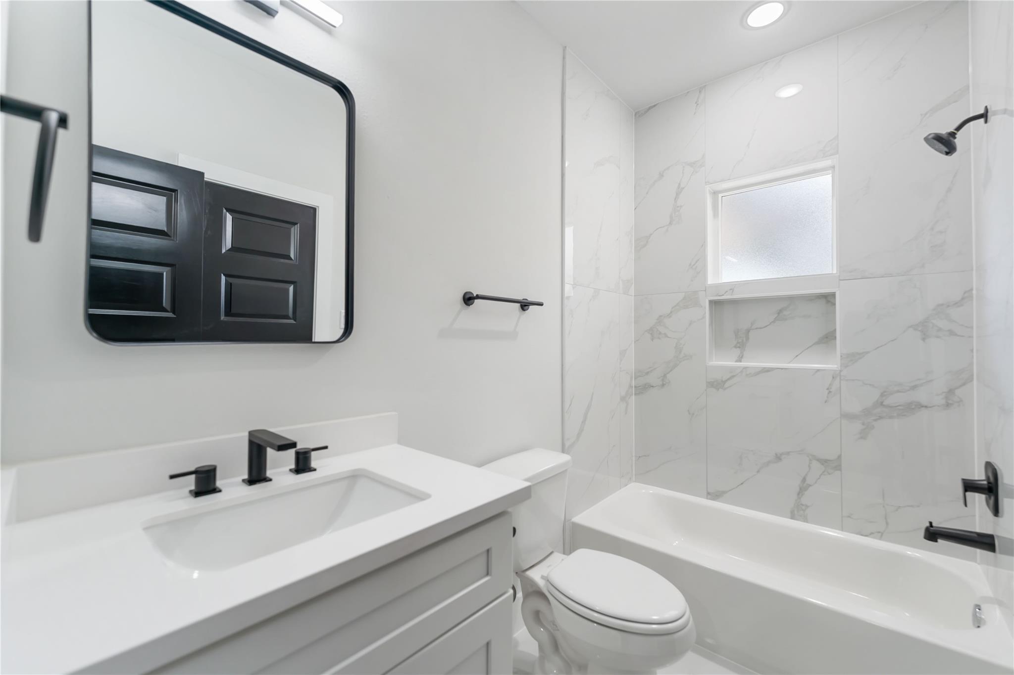 6909 S Hall Street # B, Houston Unit: B