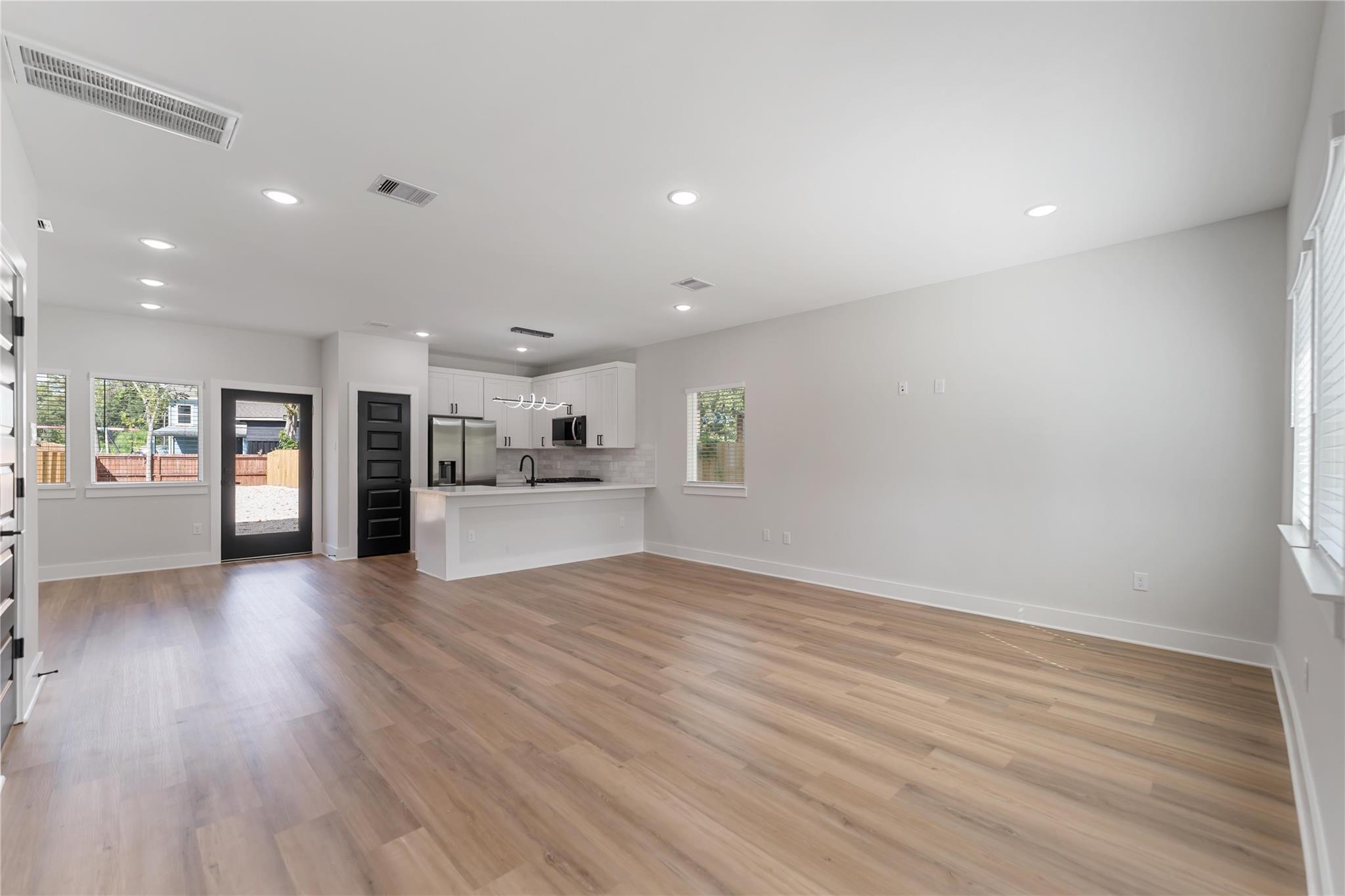 6909 S Hall Street # B, Houston Unit: B