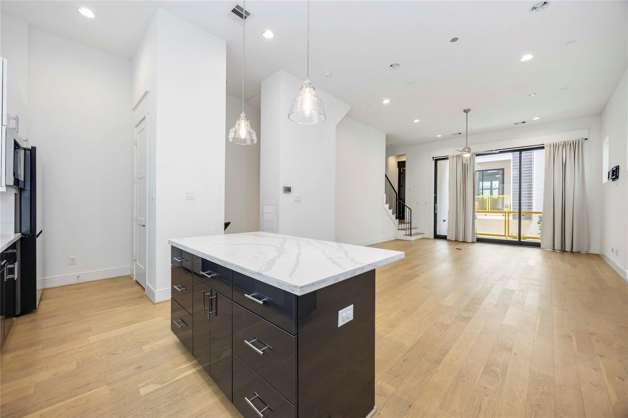 1211 Hickory Street Unit: E