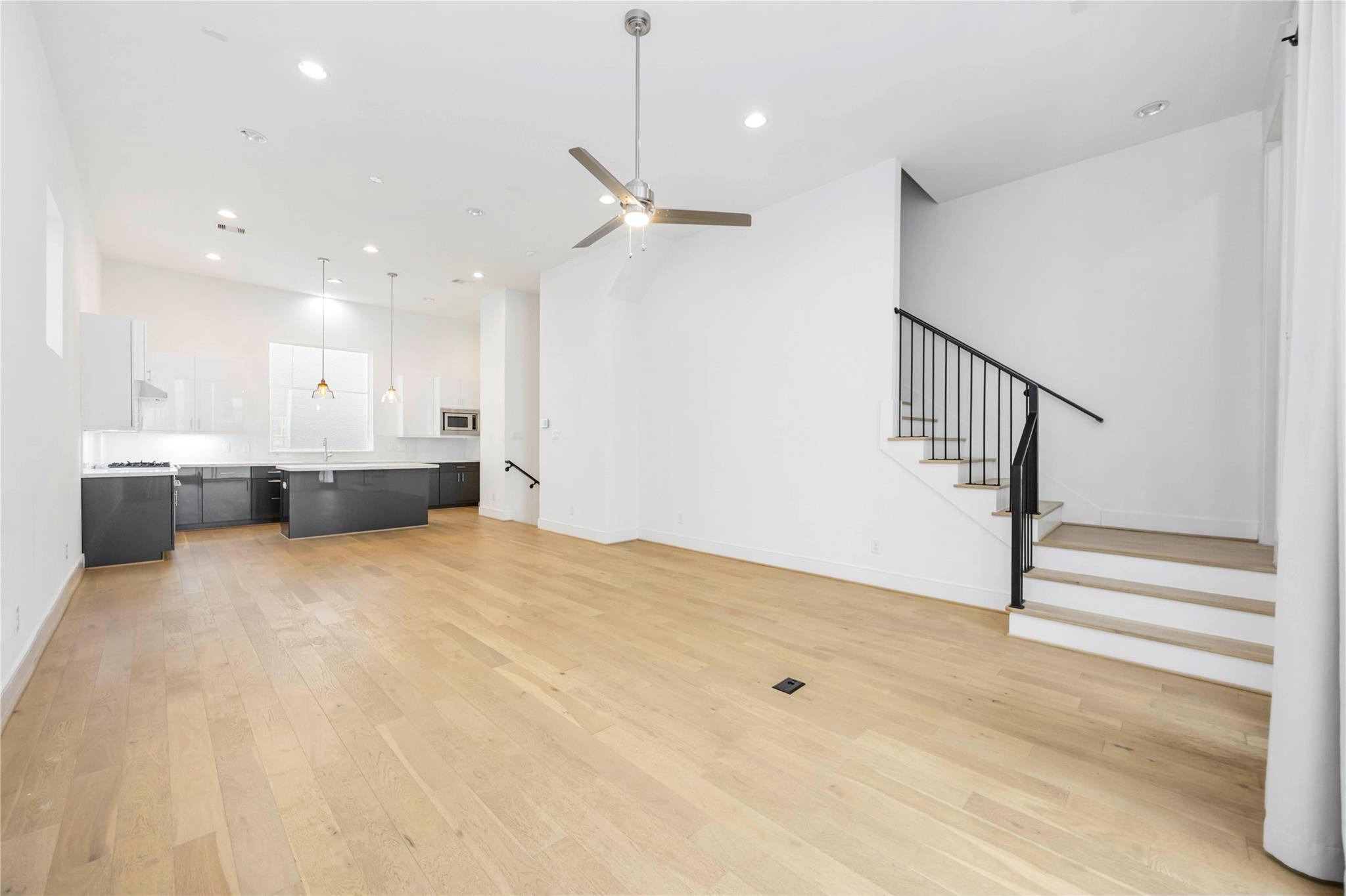 1211 Hickory Street Unit: E