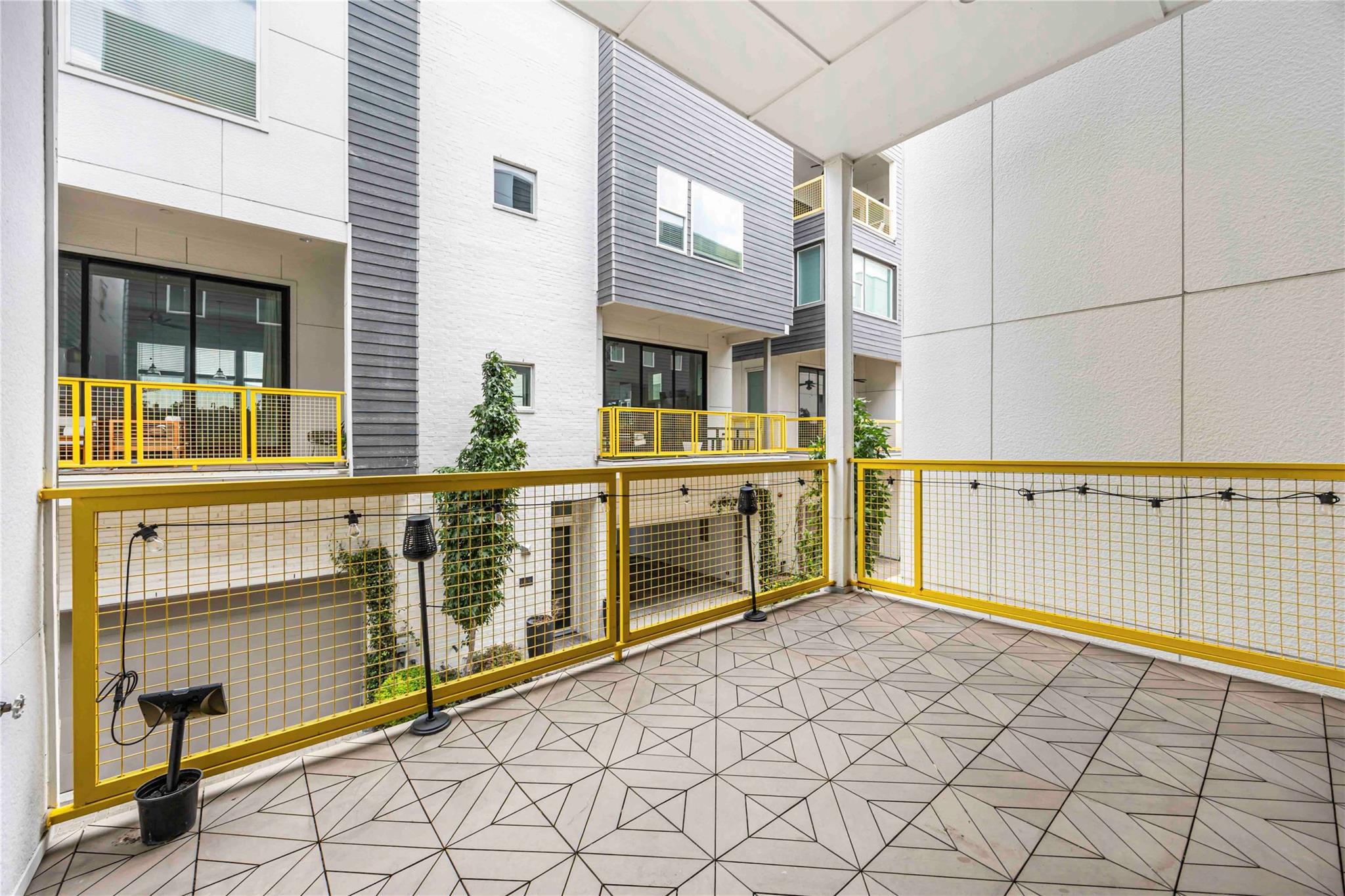 1211 Hickory Street Unit: E
