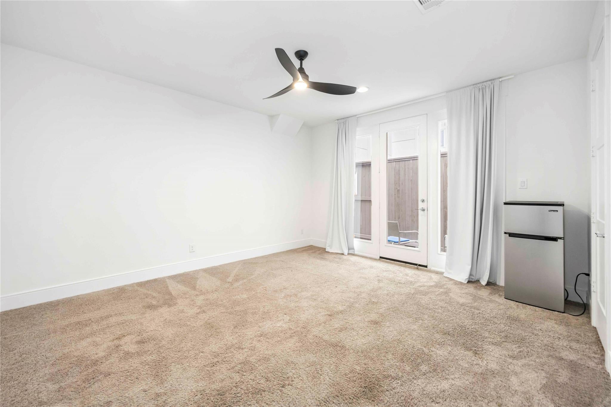 1211 Hickory Street Unit: E