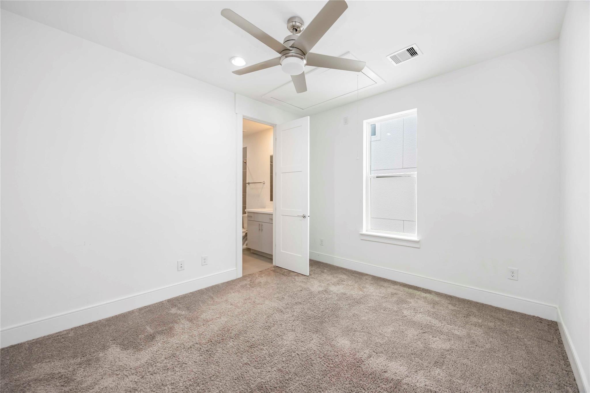 1211 Hickory Street Unit: E