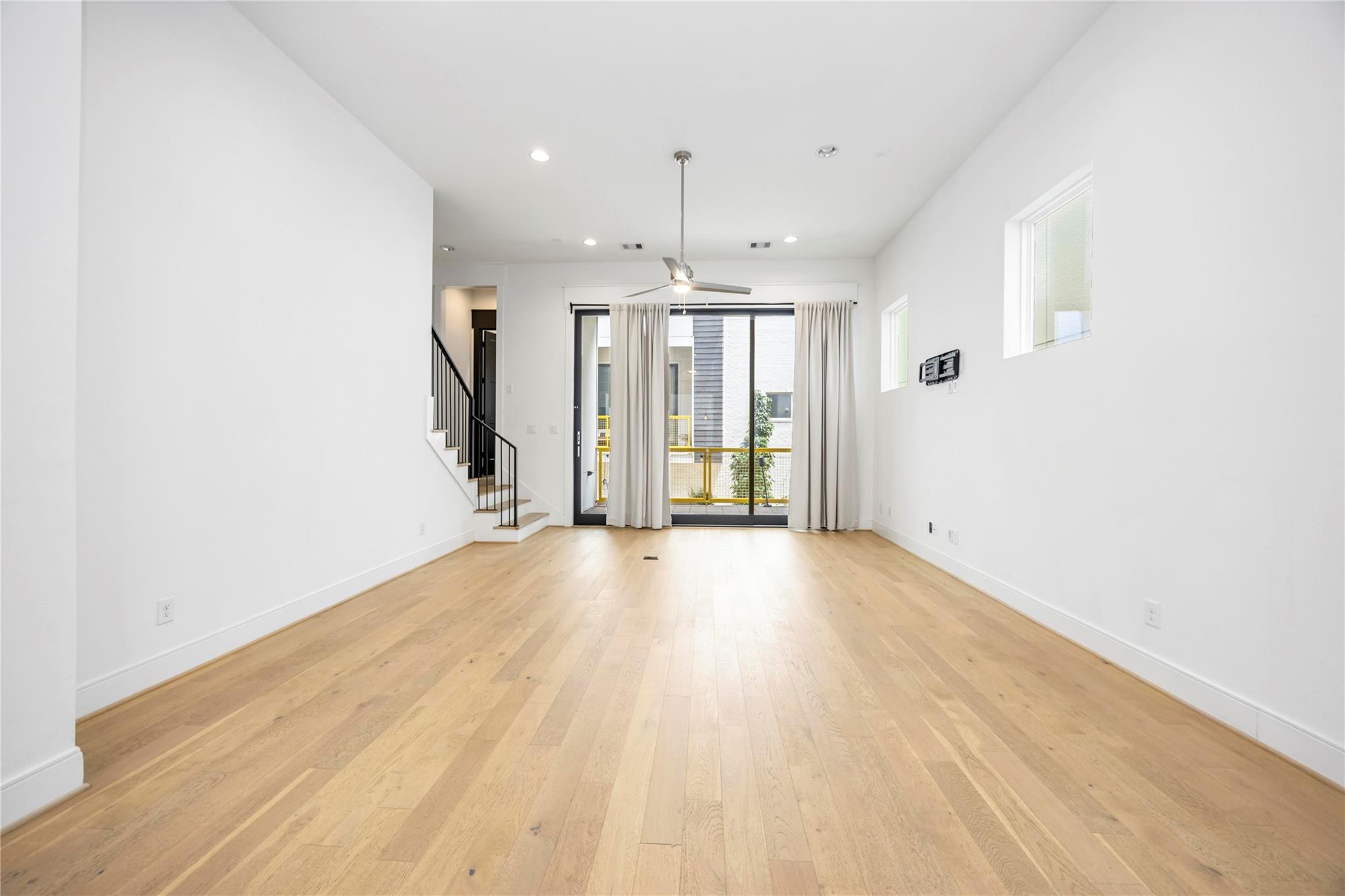 1211 Hickory Street Unit: E