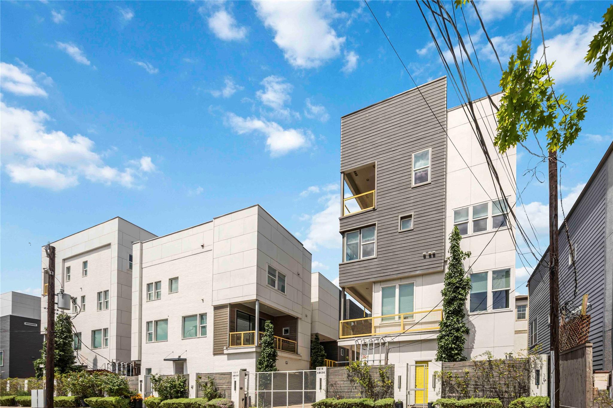 1211 Hickory Street Unit: E
