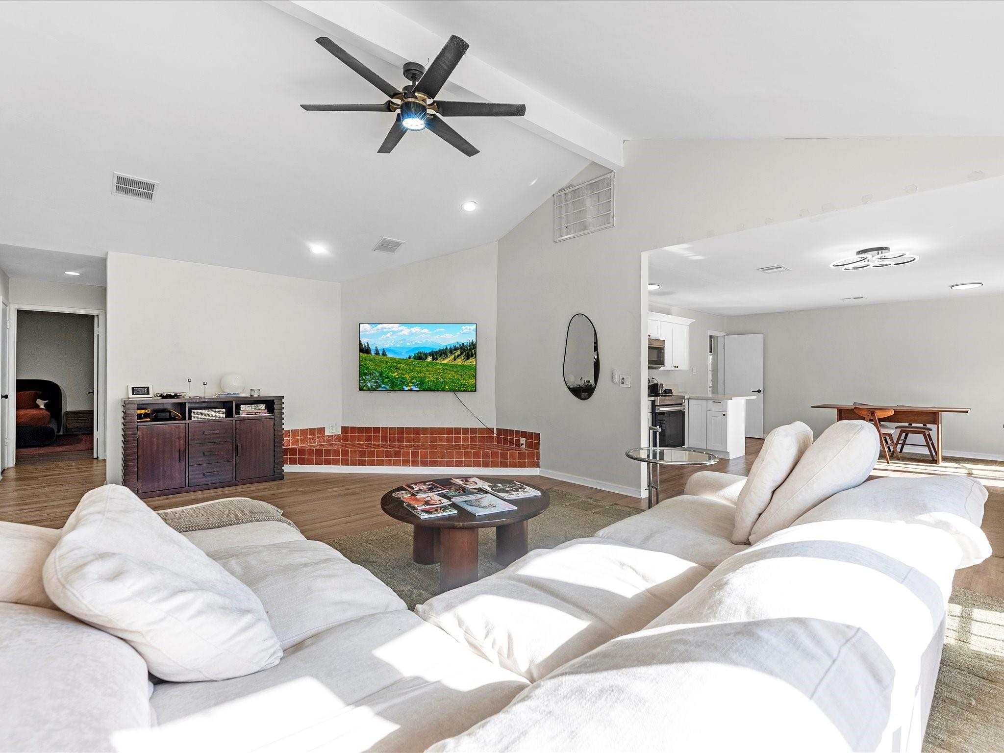 223 Kirkaldy Drive