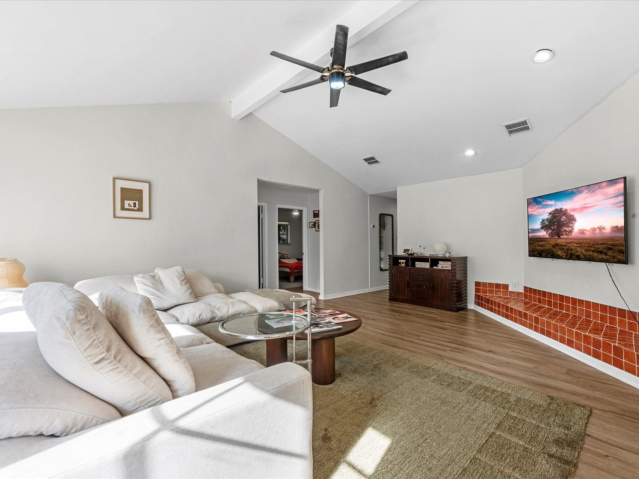 223 Kirkaldy Drive