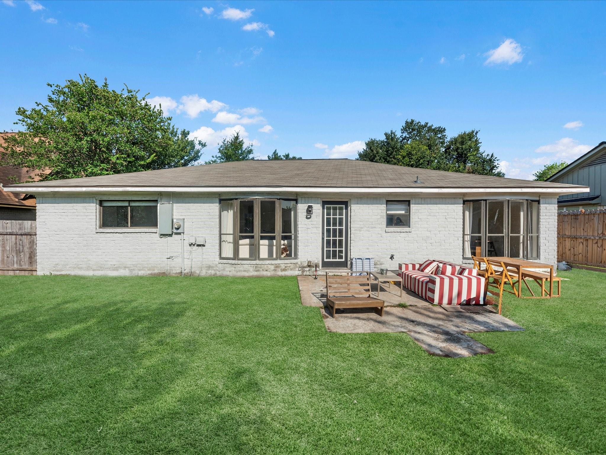 223 Kirkaldy Drive