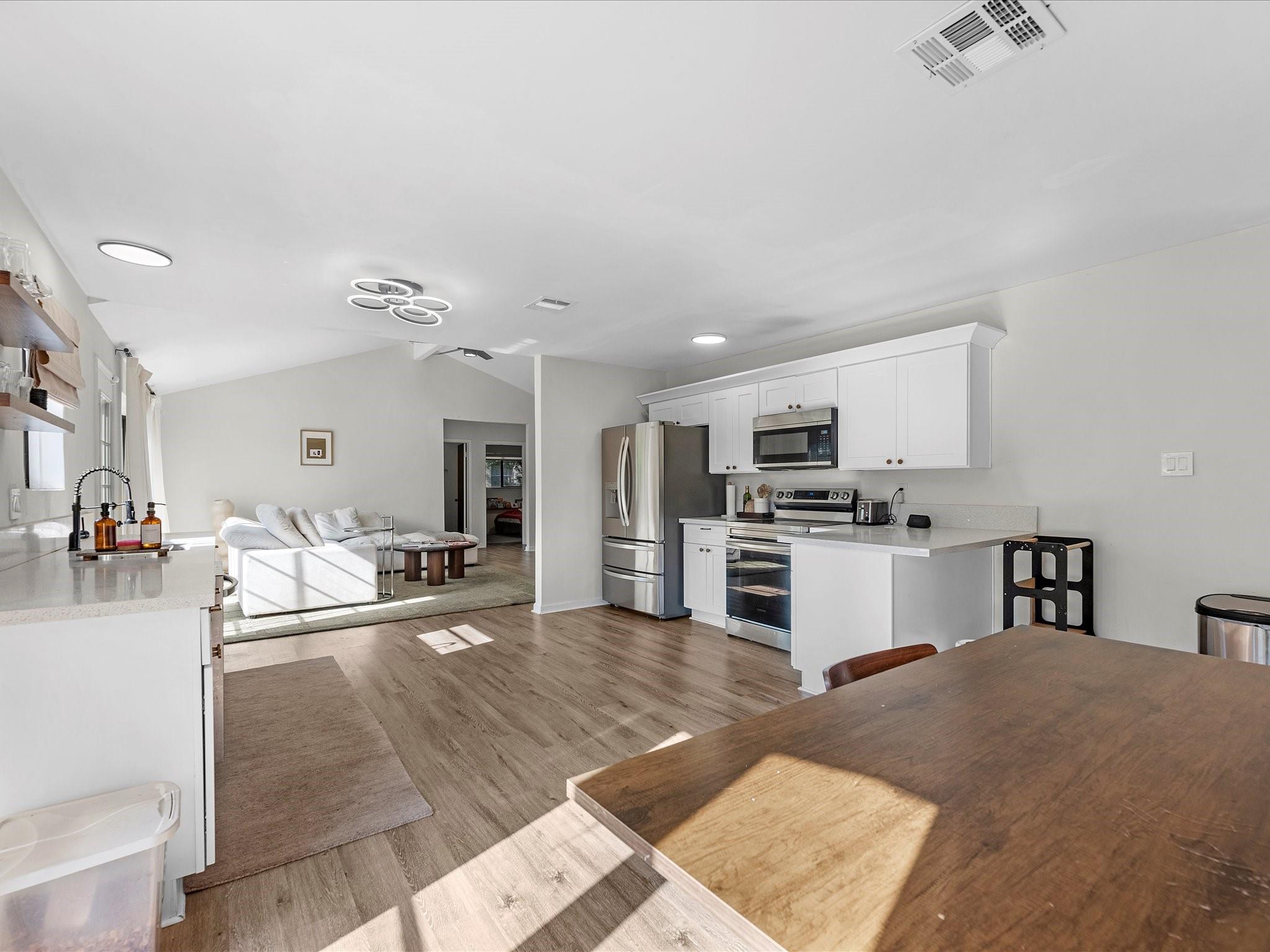 223 Kirkaldy Drive