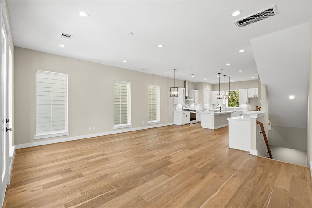 905 Thornton Road Unit: E