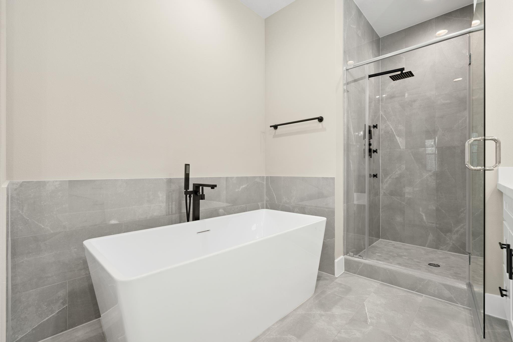 905 Thornton Road Unit: E