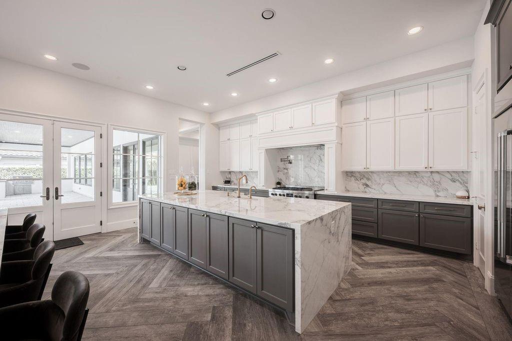 71 Amber Hollow Court