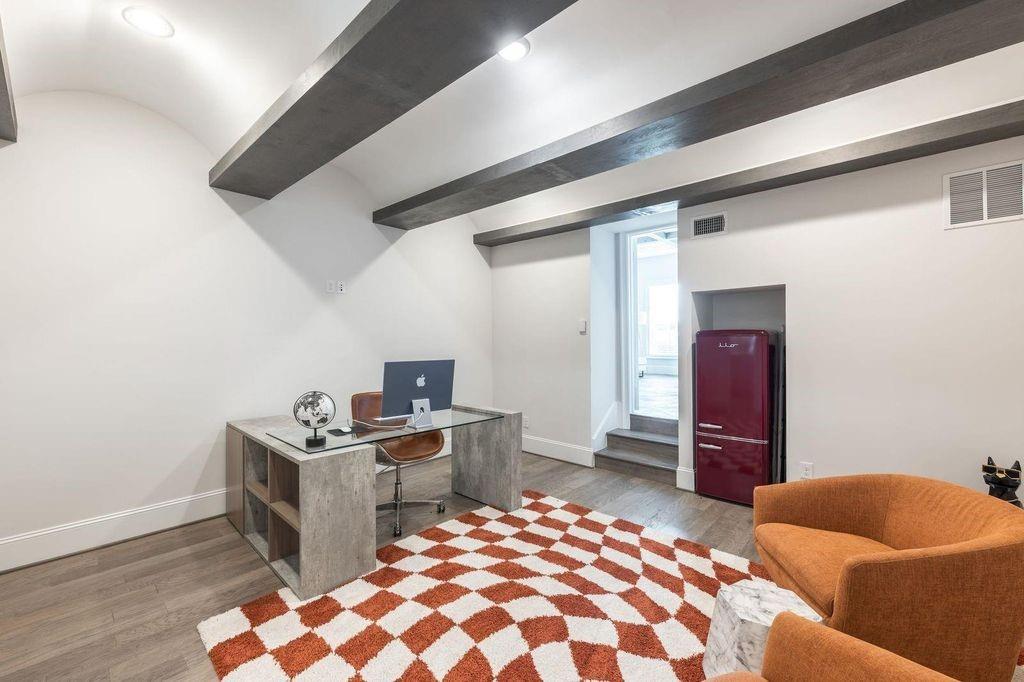 71 Amber Hollow Court