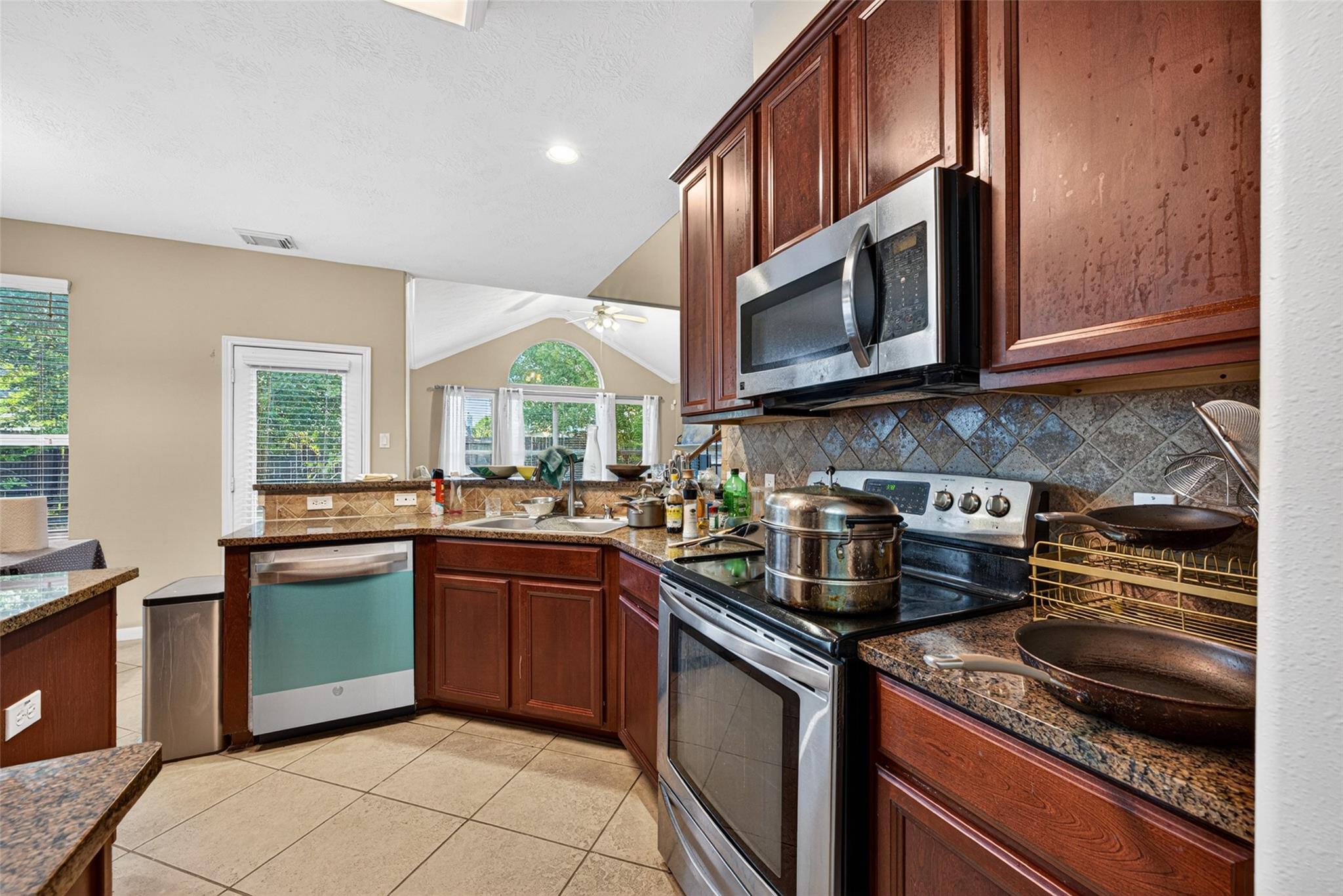 24742 Cobble Canyon Ln