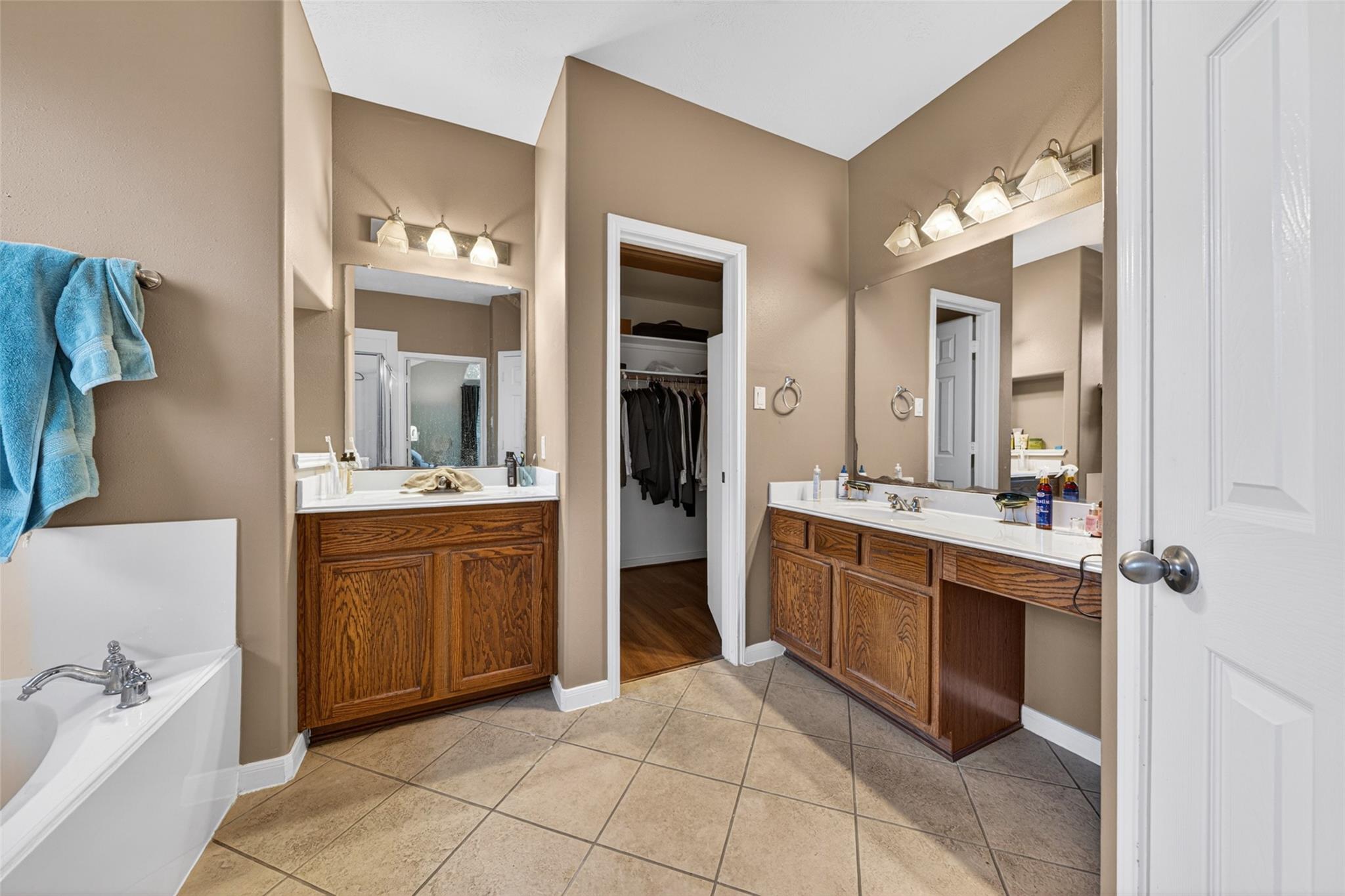 24742 Cobble Canyon Ln