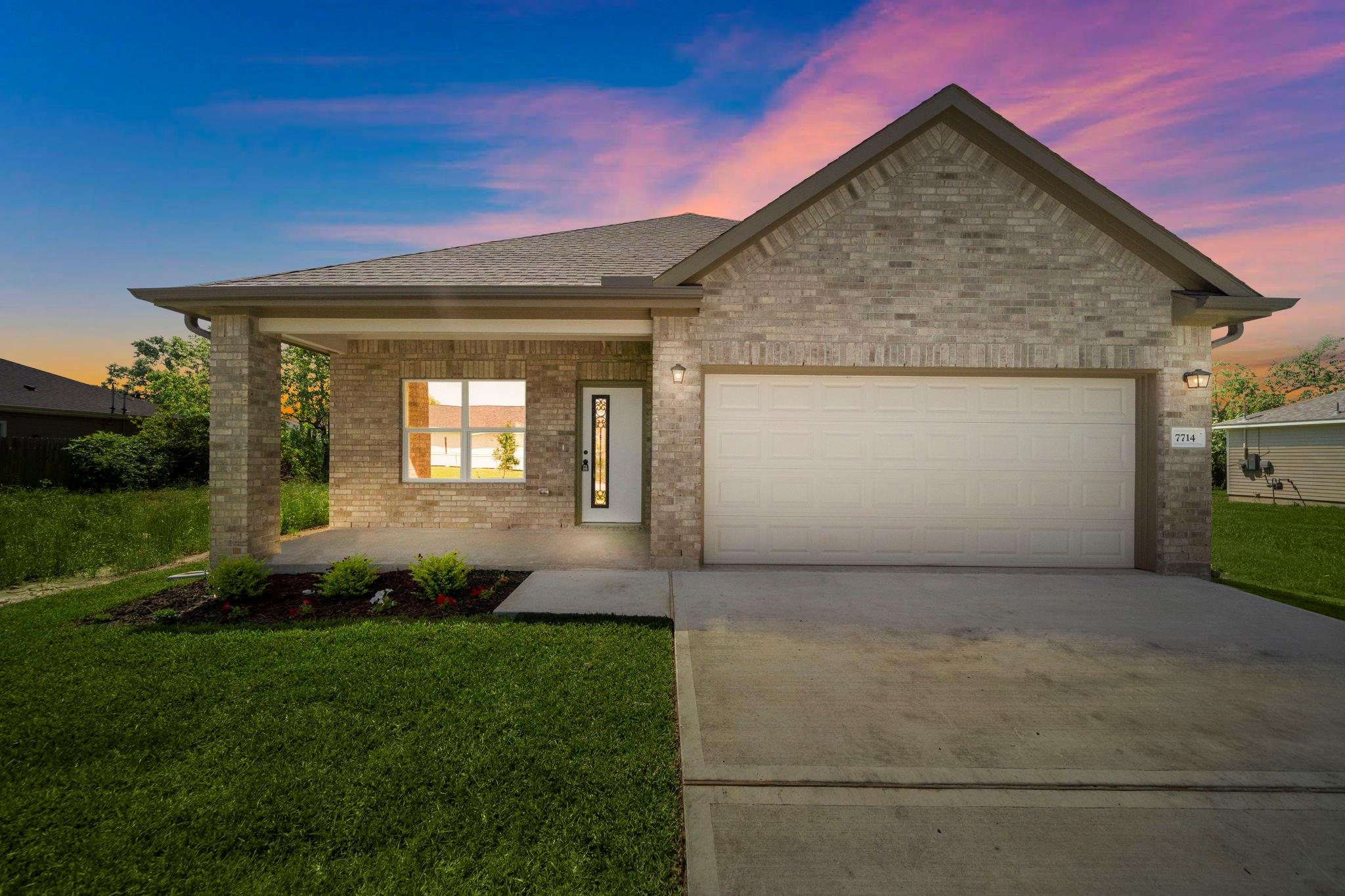 7714 N Howton Street